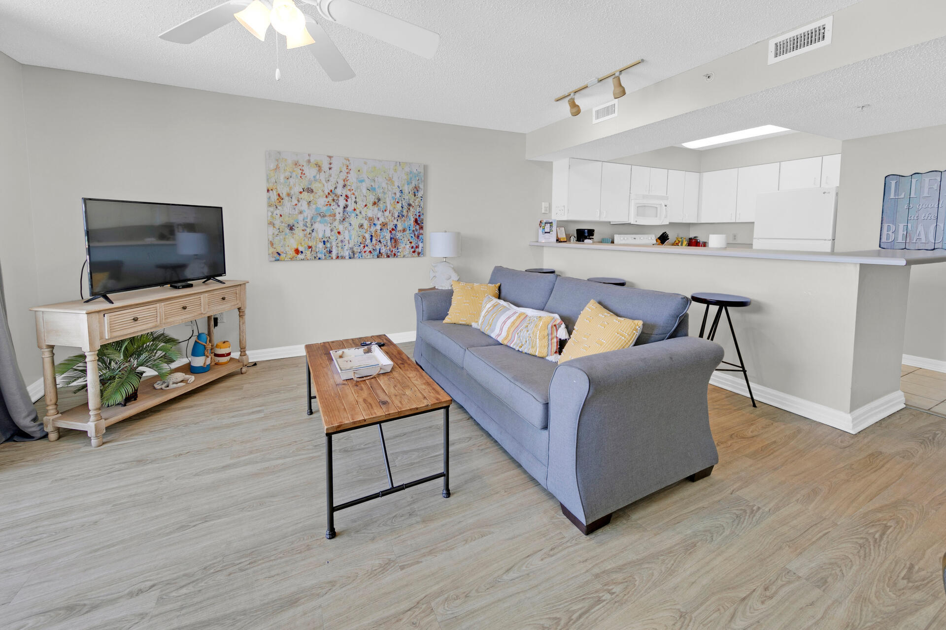 PELICAN BEACH RESORT CONDO - Residential