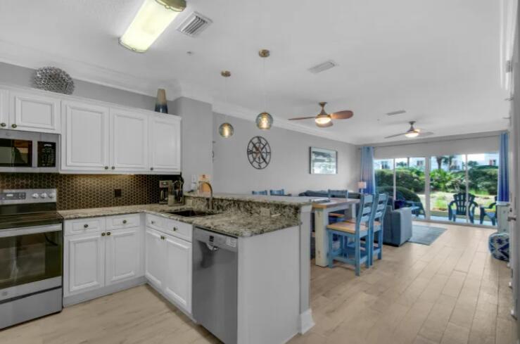 EMERALD WATERS - Residential