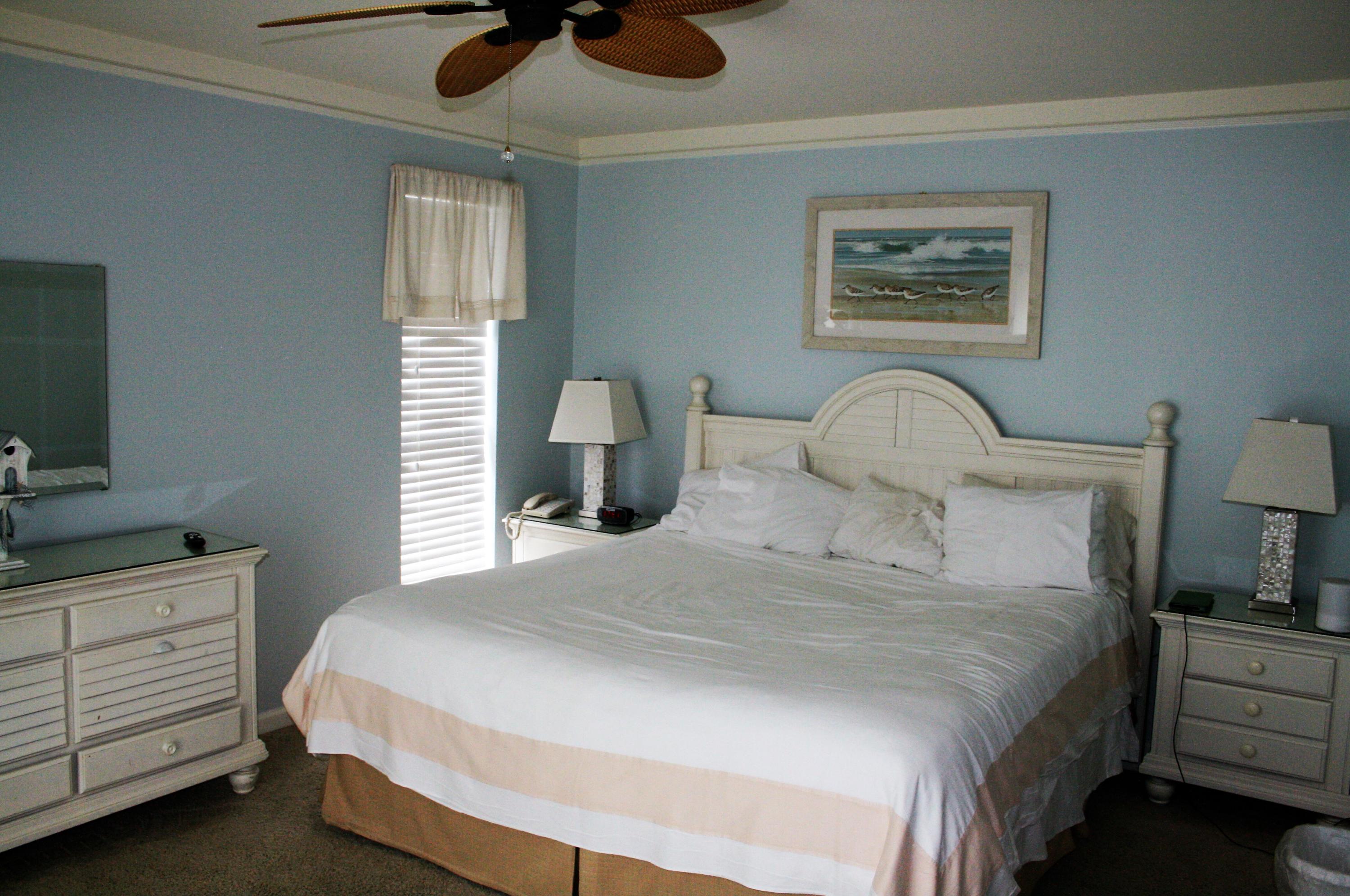 LINKSIDE VILLAGE UNIT 1 - Residential