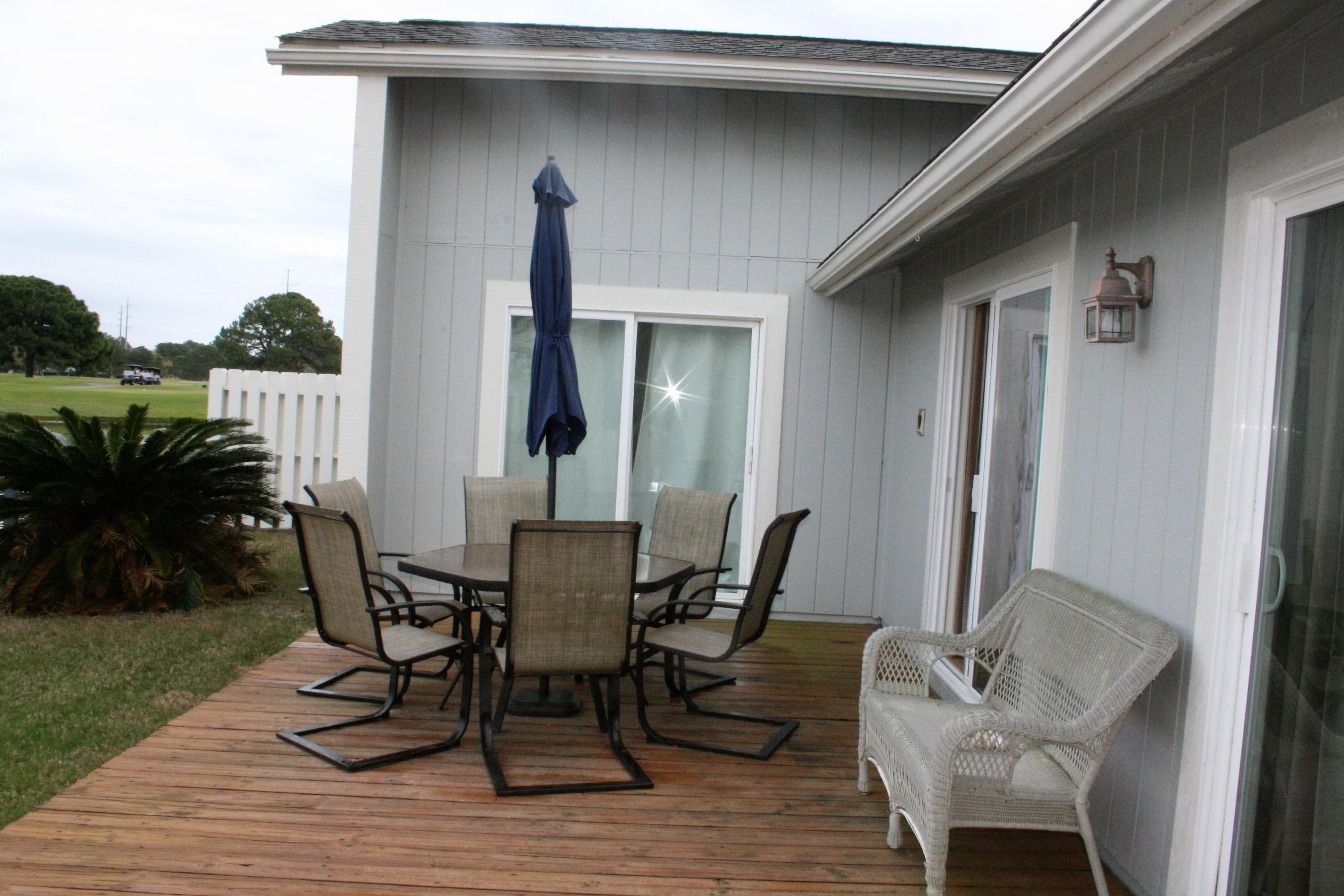 LINKSIDE VILLAGE UNIT 1 - Residential