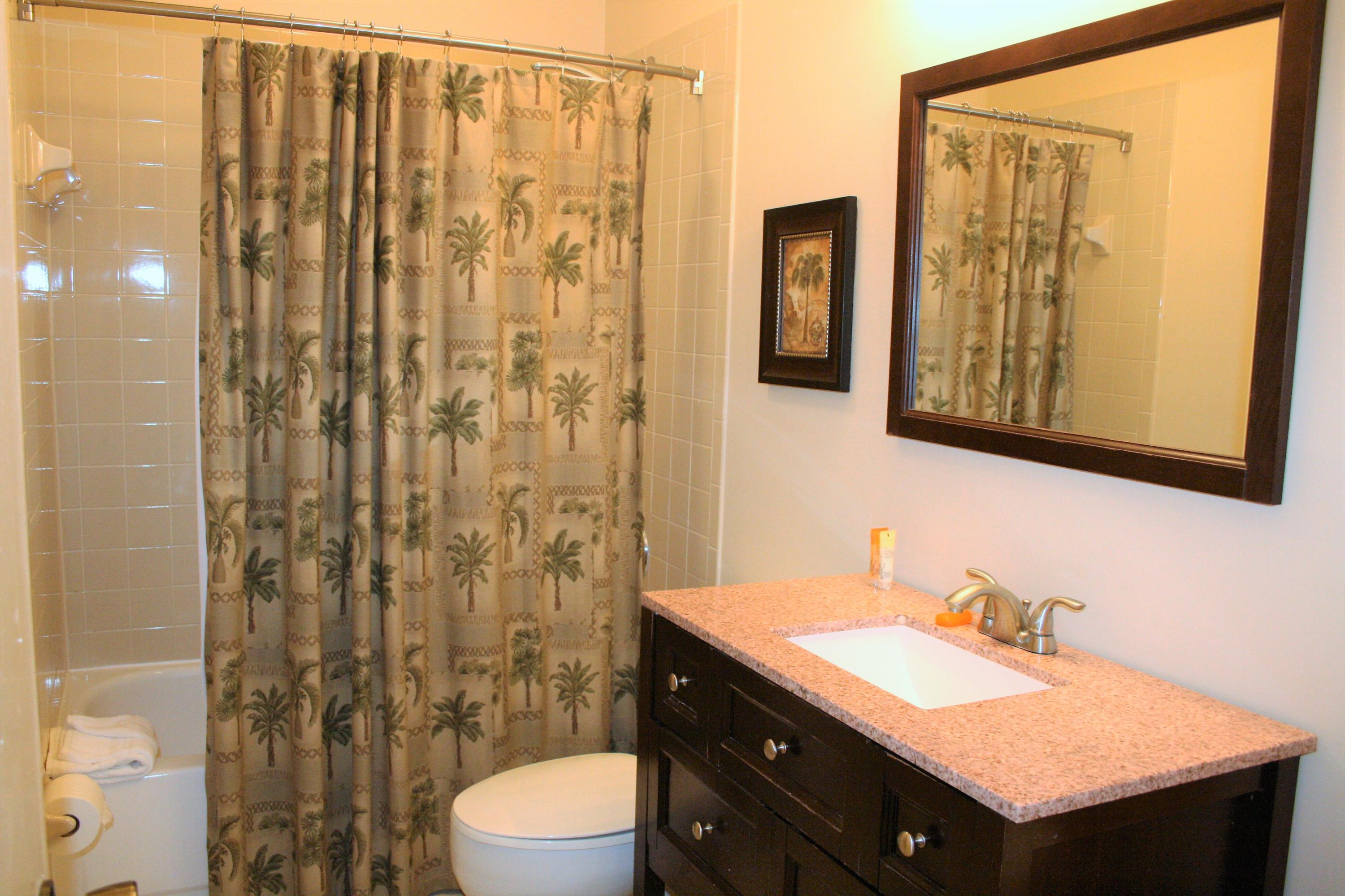 LINKSIDE VILLAGE UNIT 1 - Residential