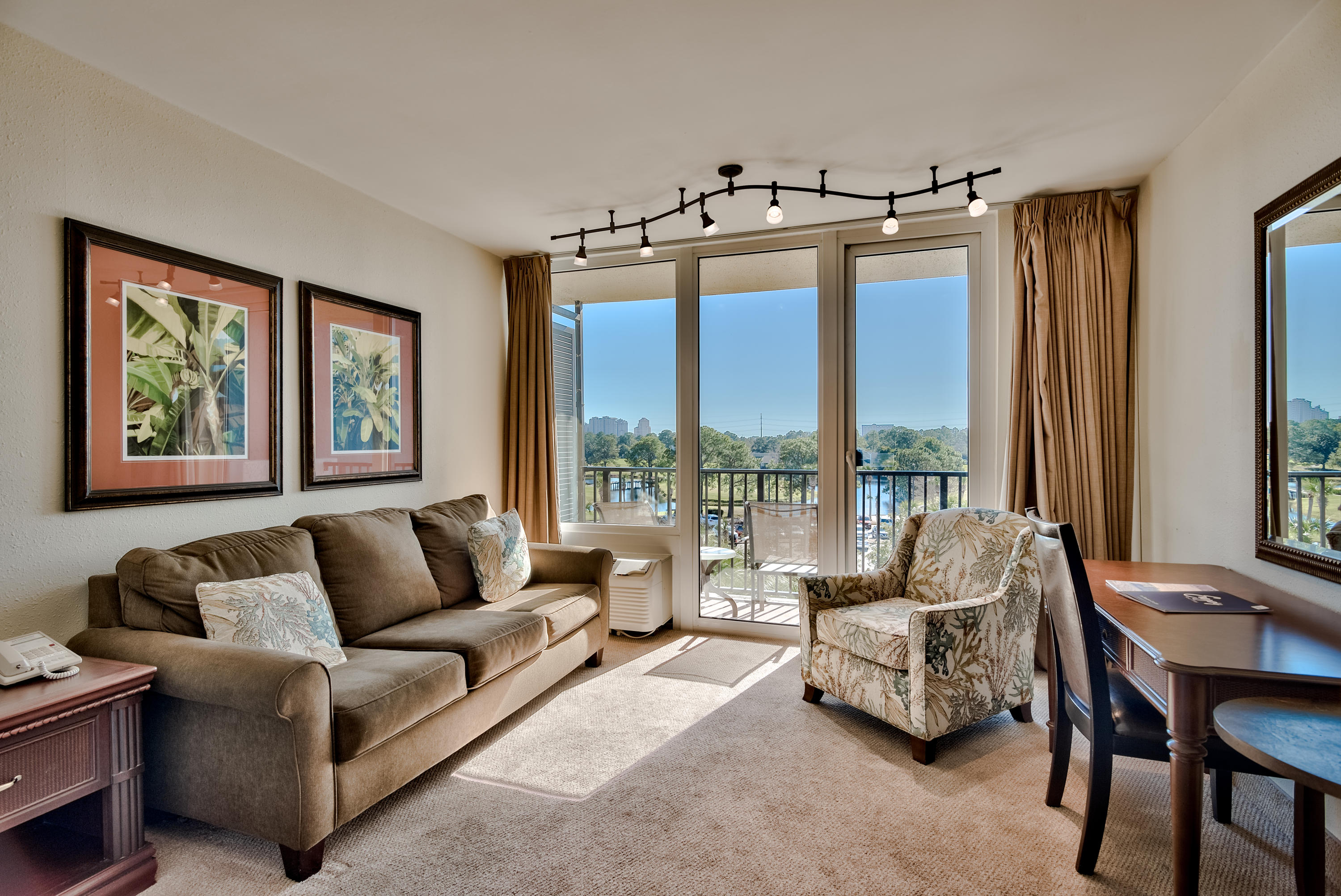 BAYSIDE CONDO SANDESTIN - Residential