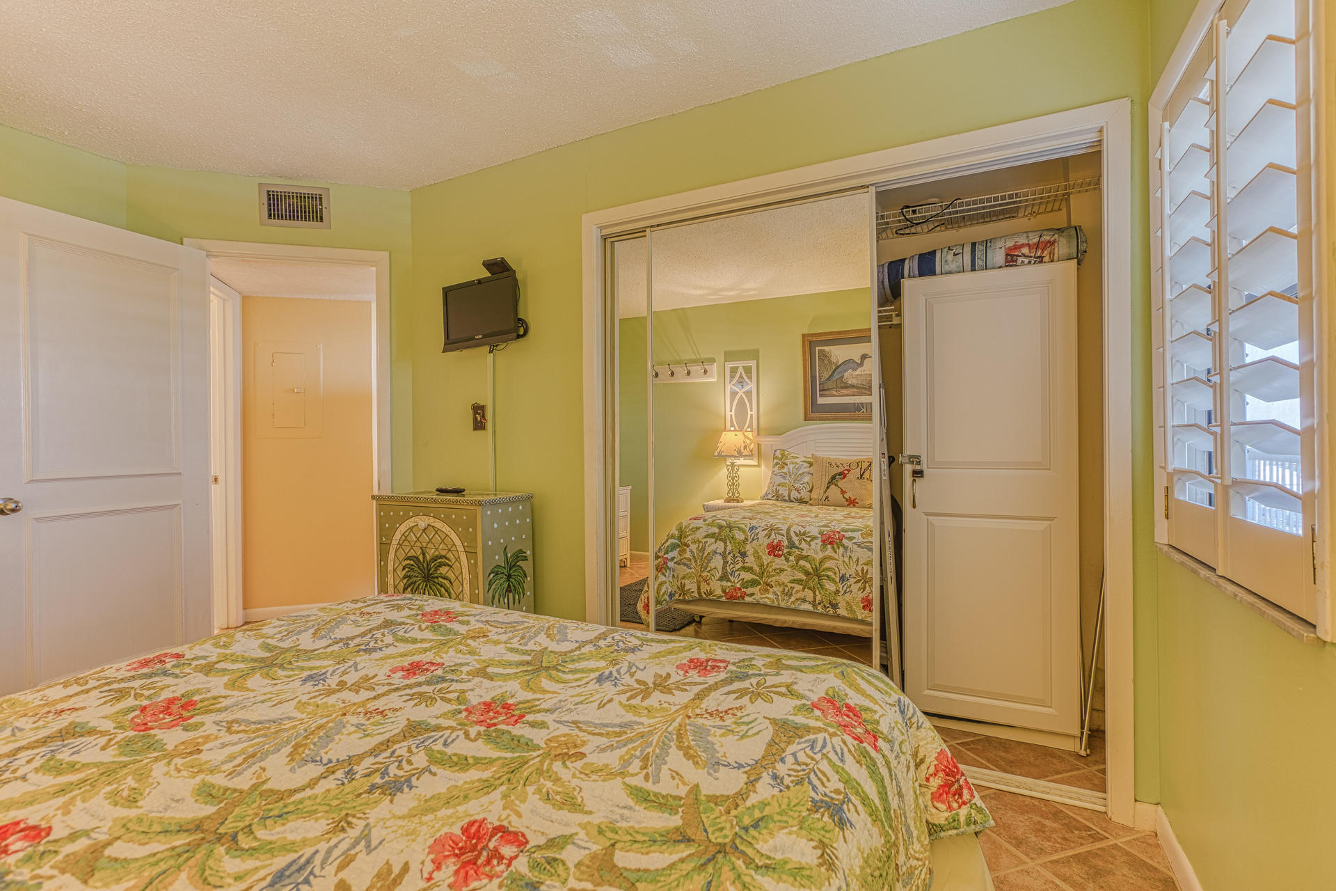 INLET REEF CLUB CONDO - Residential