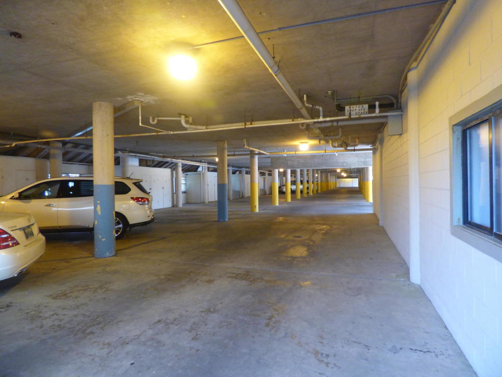 INLET REEF CLUB CONDO - Residential