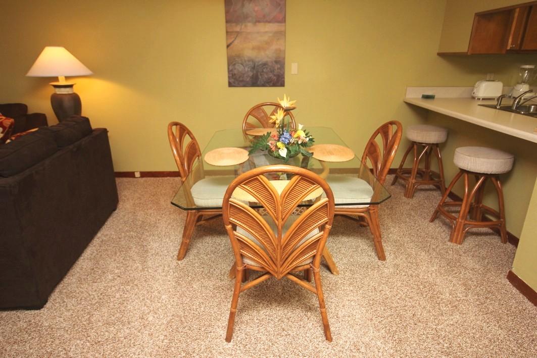 ISLANDER CONDO - Residential