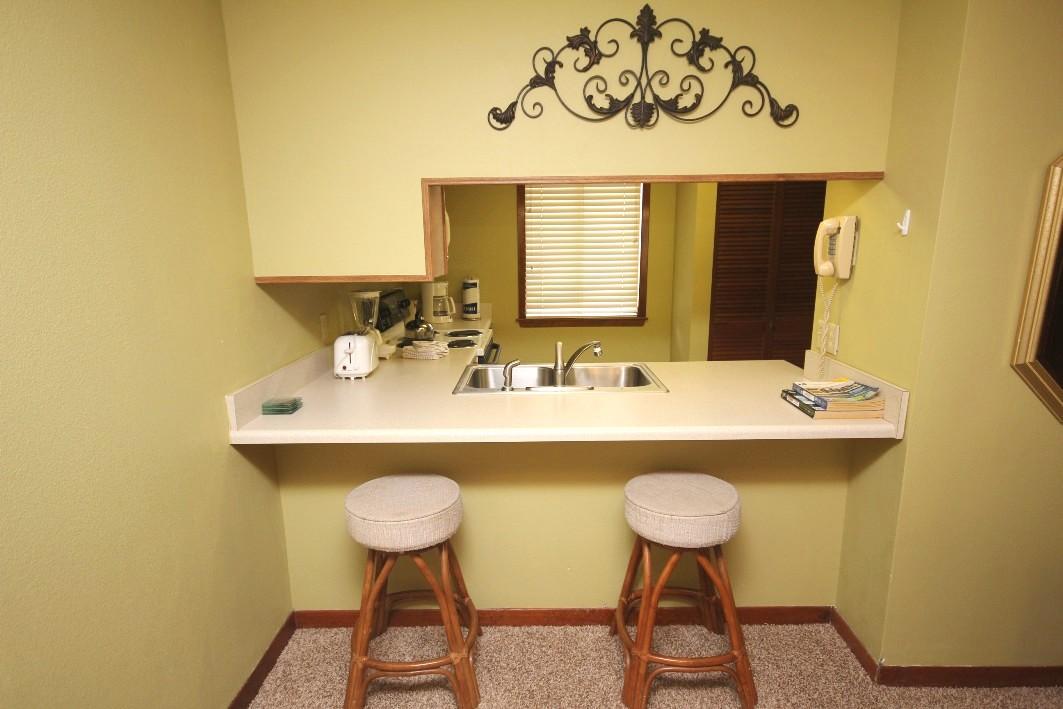 ISLANDER CONDO - Residential