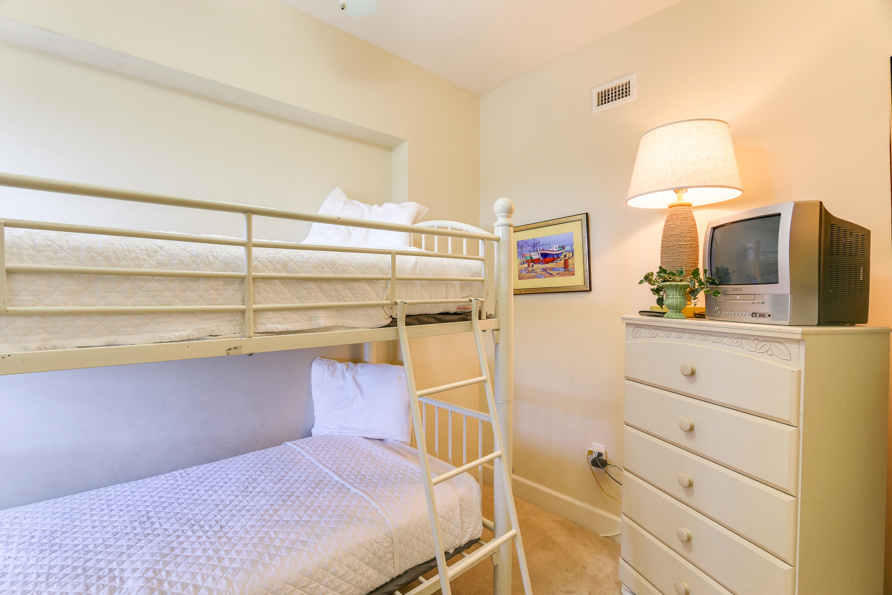 SUNRISE BEACH - Residential