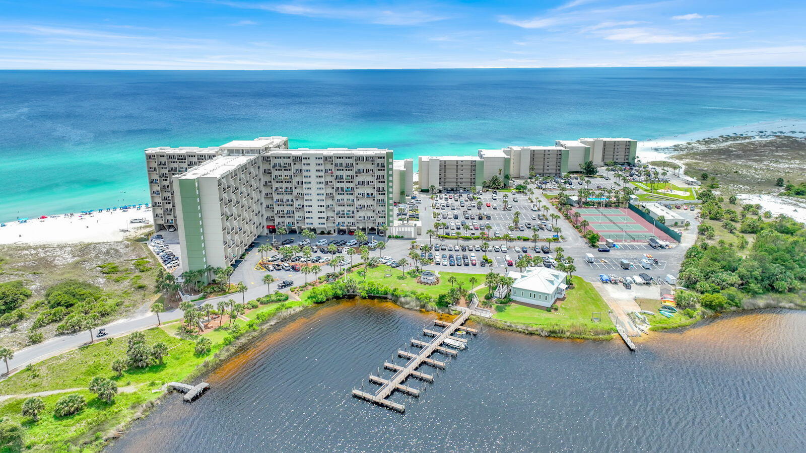 PINNACLE PORT PHASE I - Residential