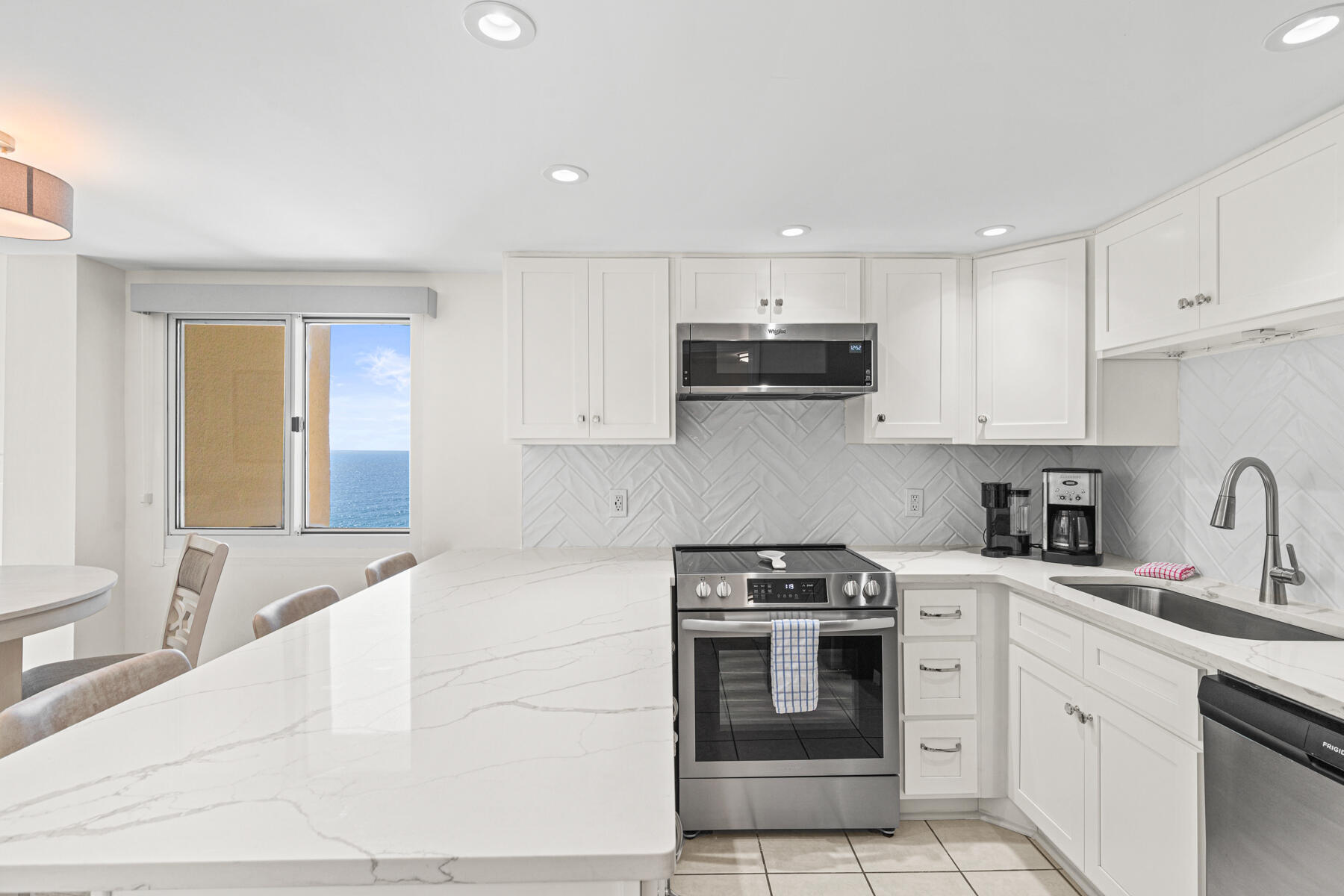 PINNACLE PORT PHASE I - Residential