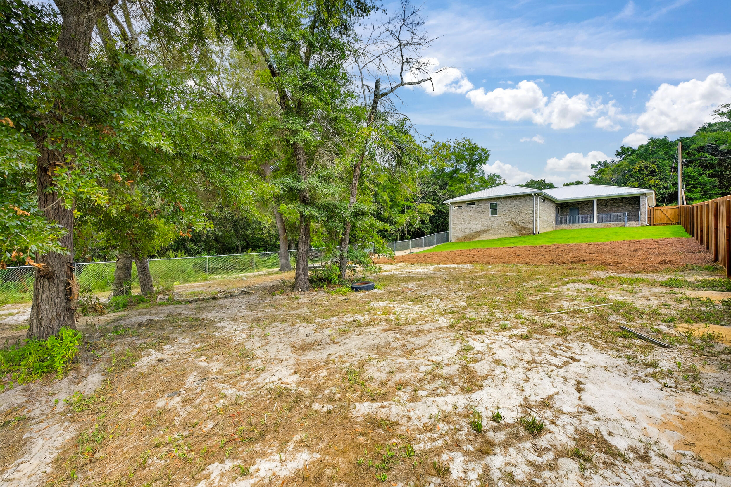 FLORIDA HEIGHTS - Residential