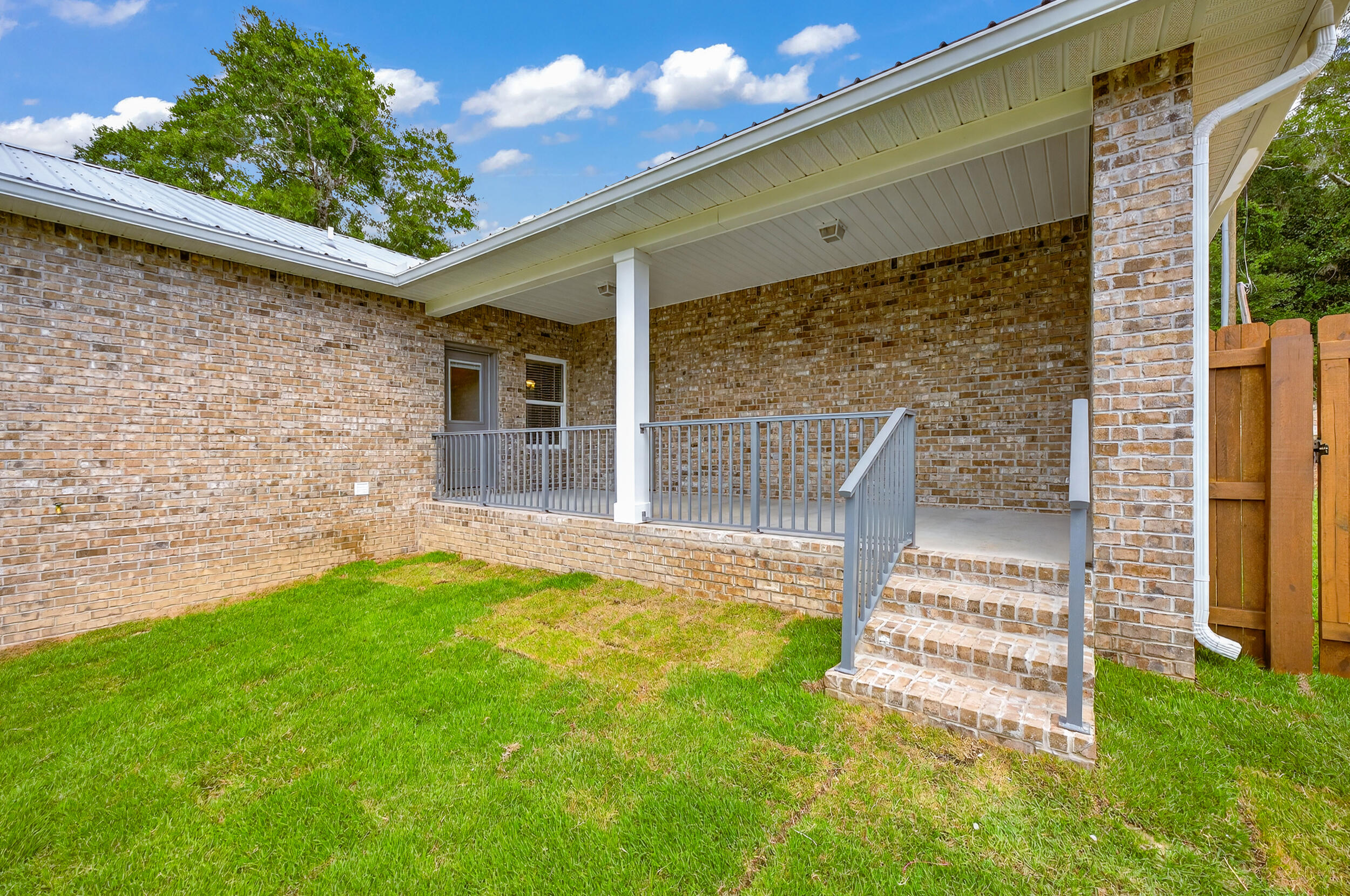 FLORIDA HEIGHTS - Residential