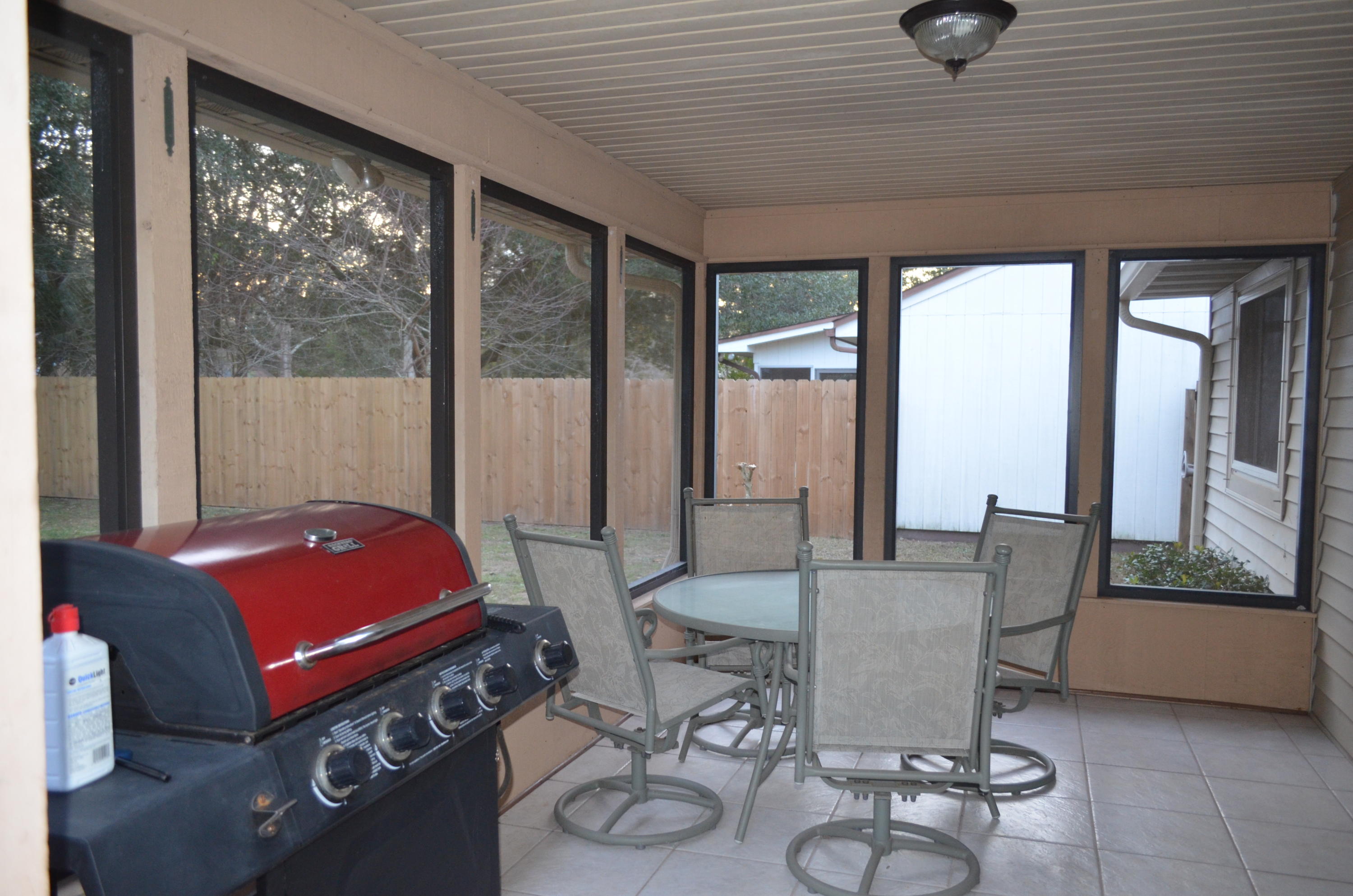 COLLEGE COURT 1ST ADDN - Residential