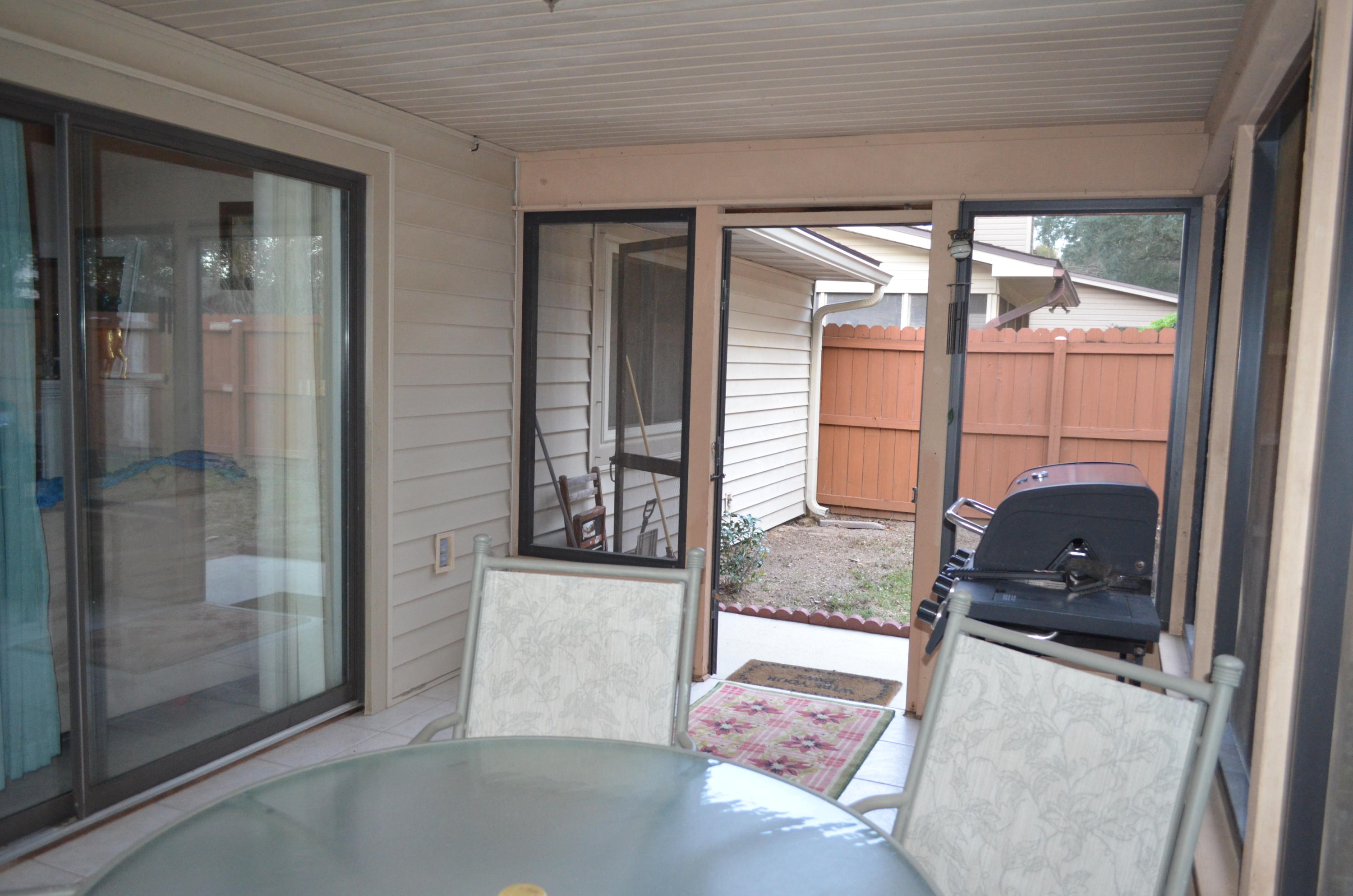 COLLEGE COURT 1ST ADDN - Residential