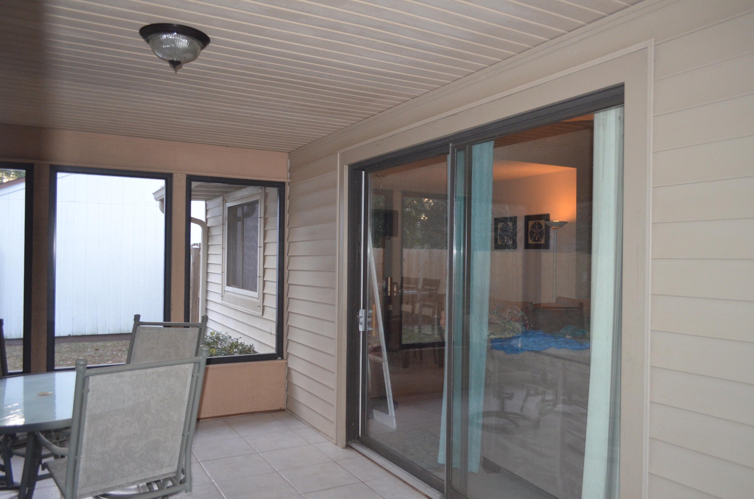 COLLEGE COURT 1ST ADDN - Residential