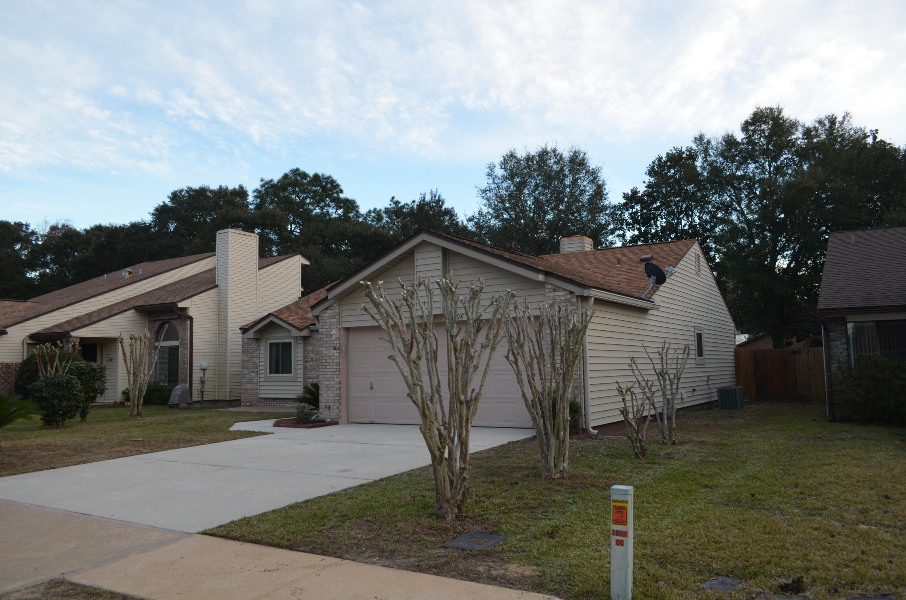 COLLEGE COURT 1ST ADDN - Residential