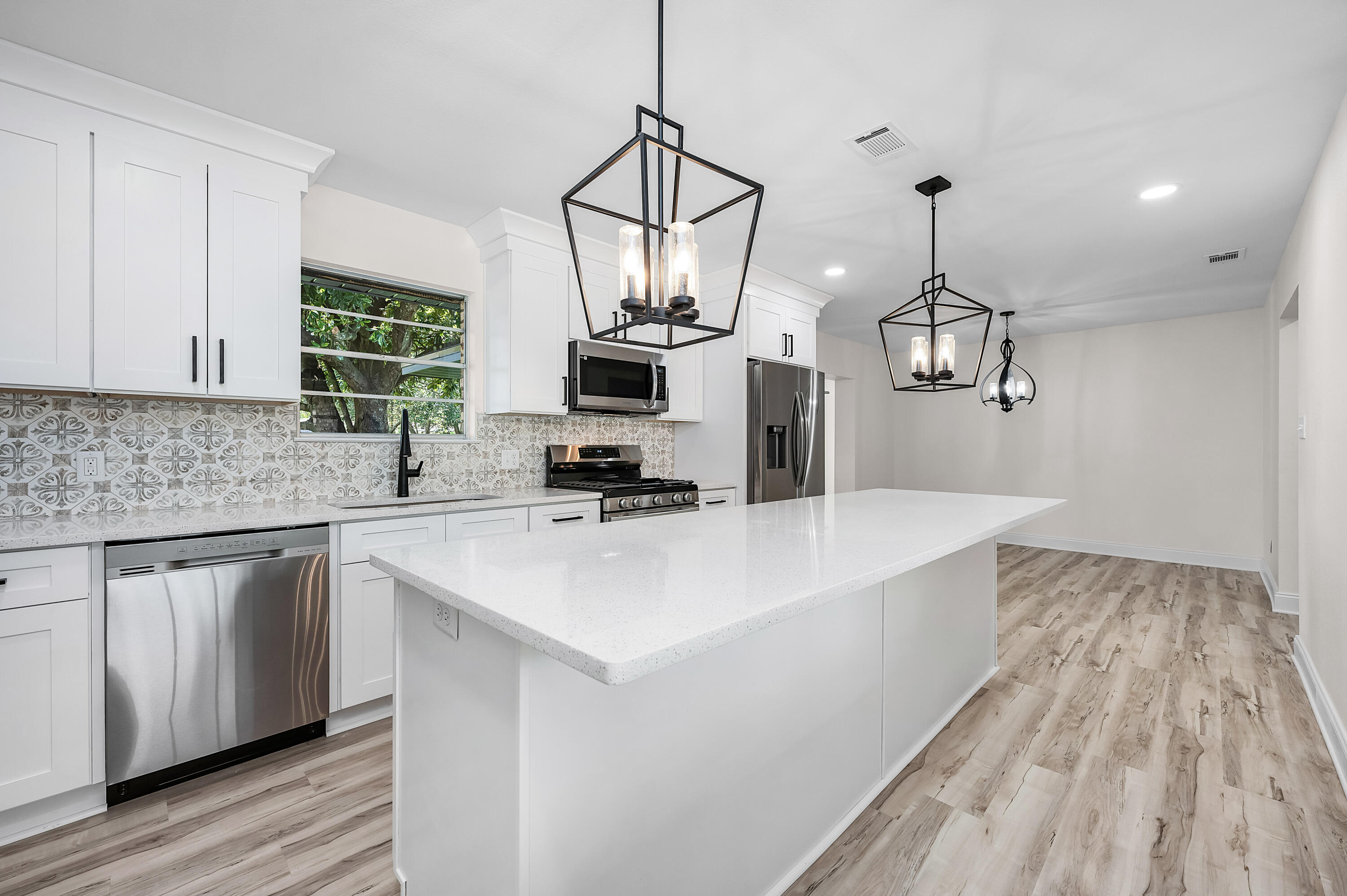 MIRAMAR ESTATES 4TH ADDN - Residential