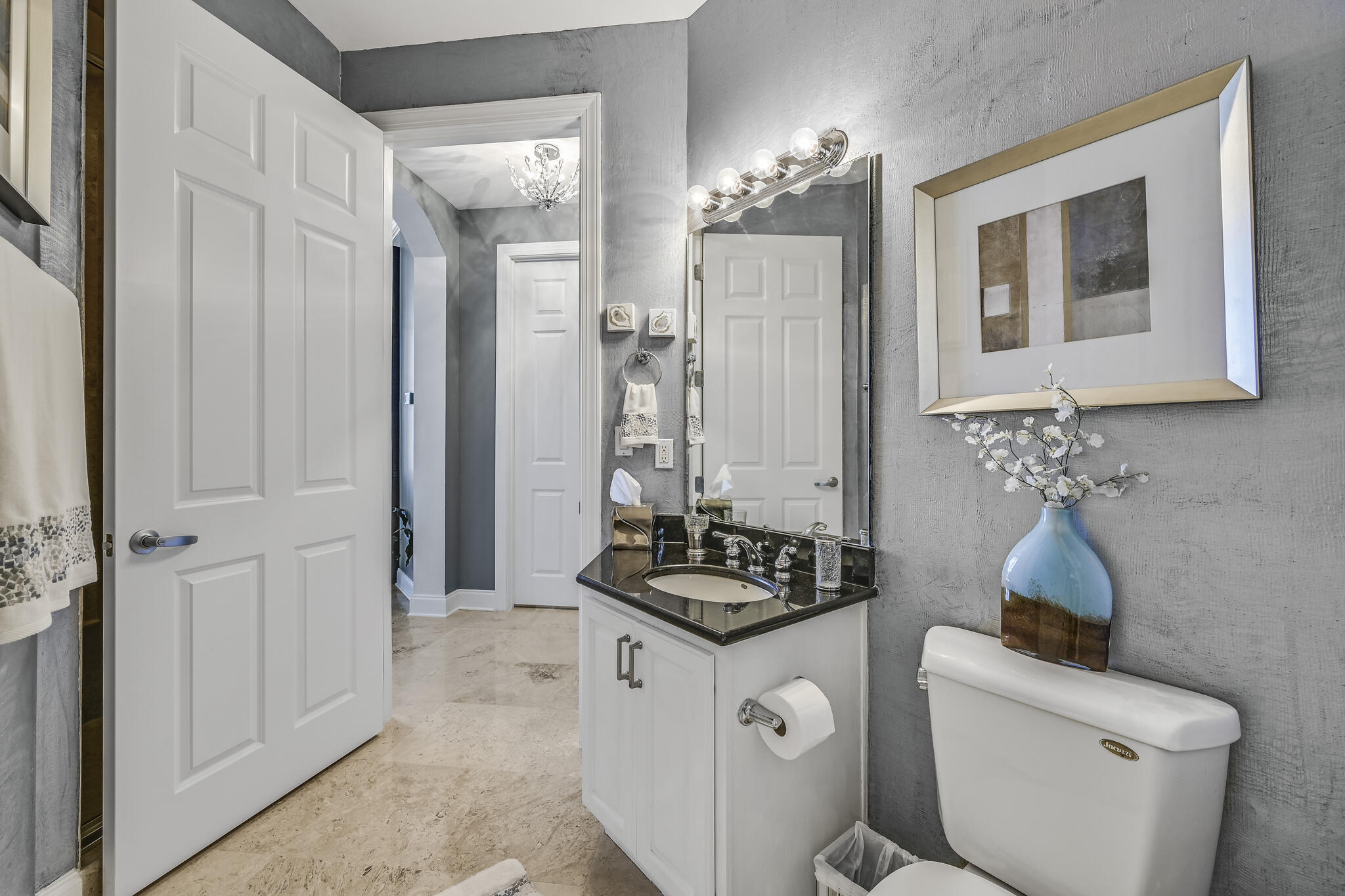 SILVER BEACH TOWERS - Residential