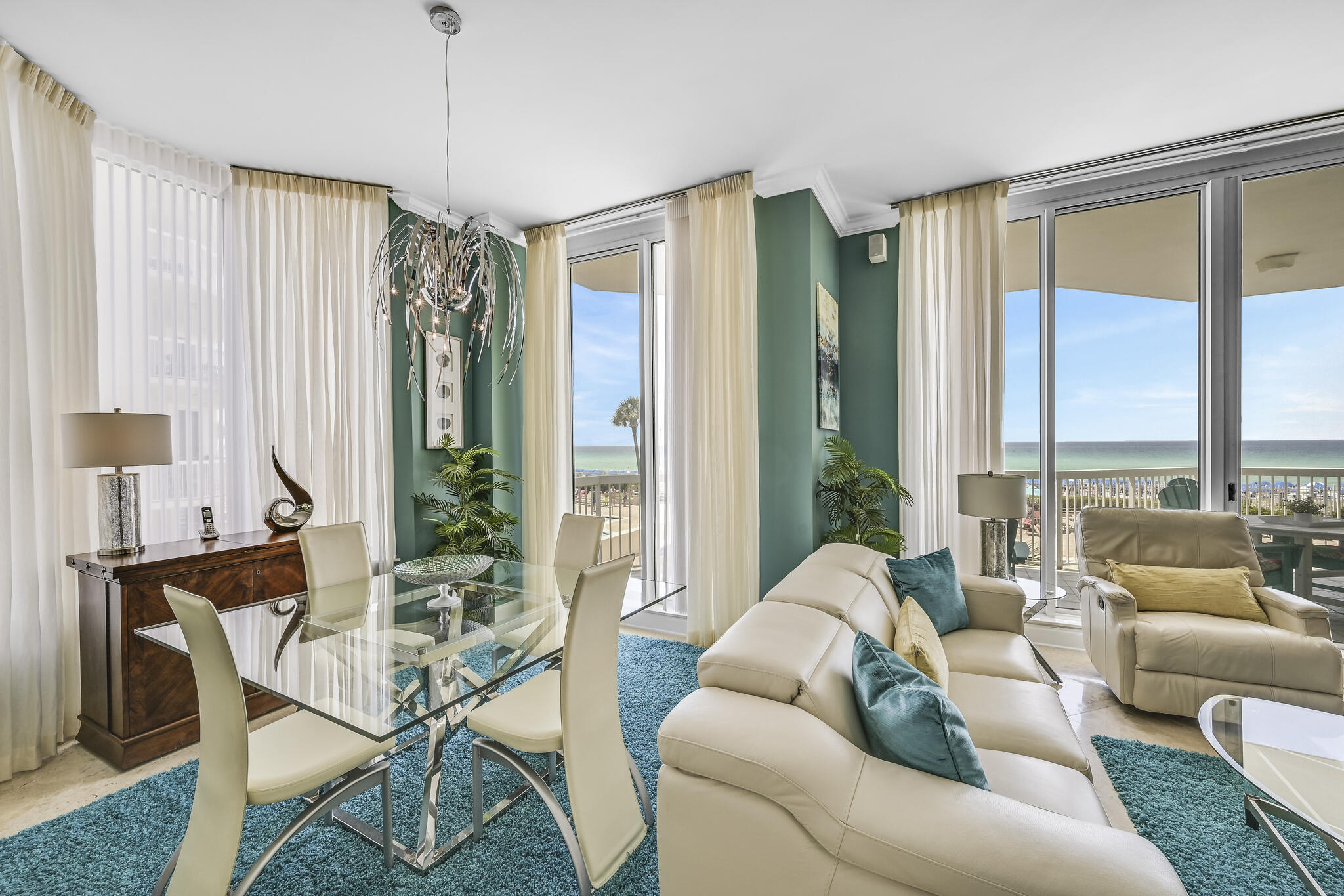SILVER BEACH TOWERS - Residential