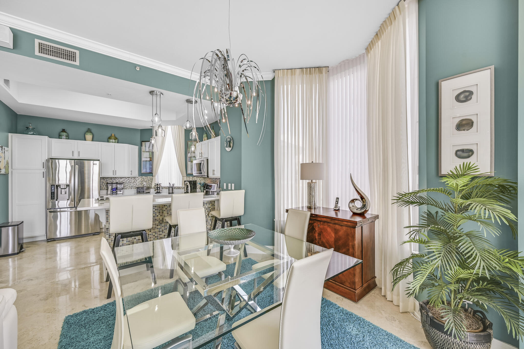 SILVER BEACH TOWERS - Residential