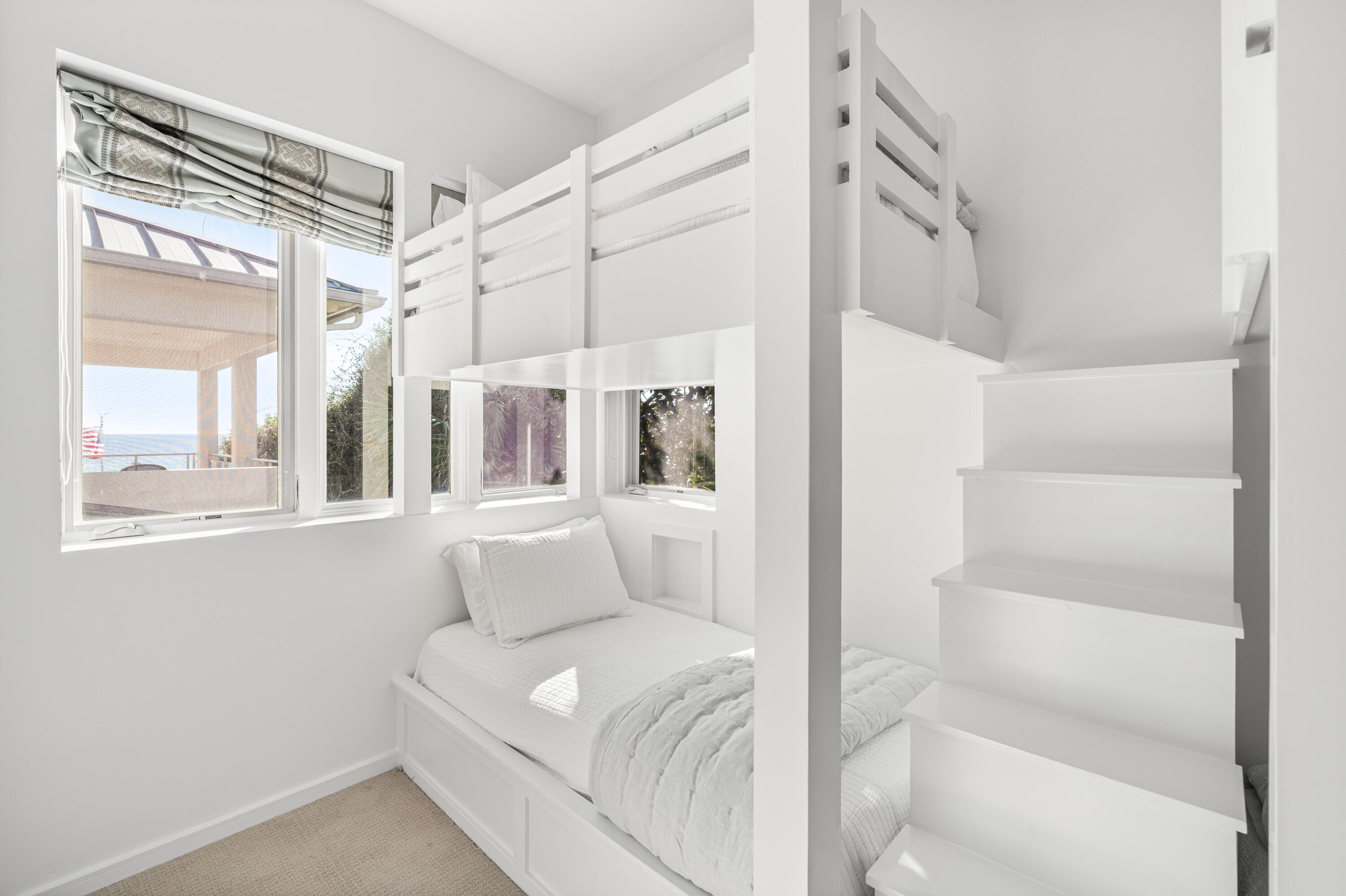 SEAGROVE 3RD ADDN - Residential