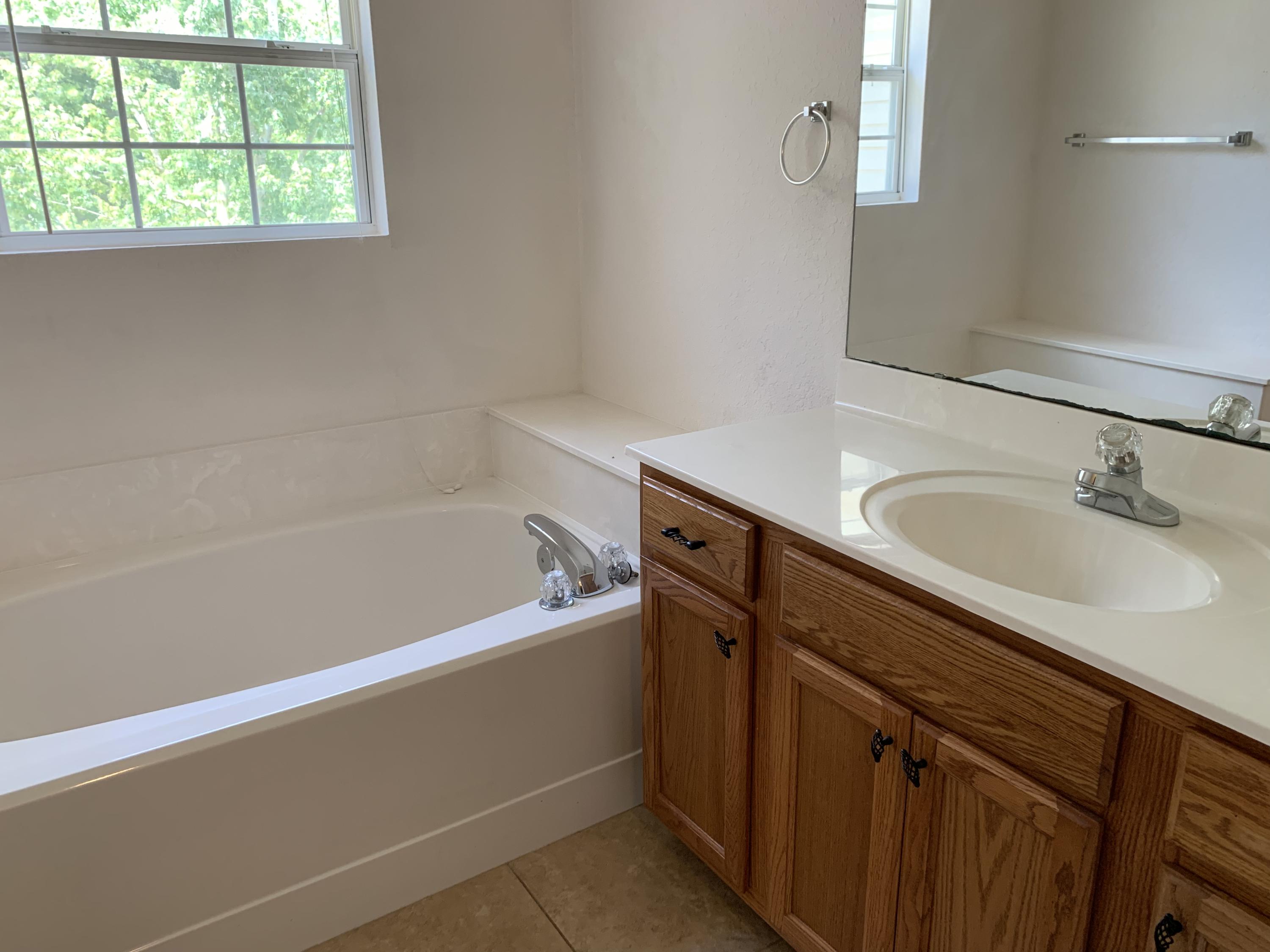 ENDICOTT VILLAGE - Residential Lease