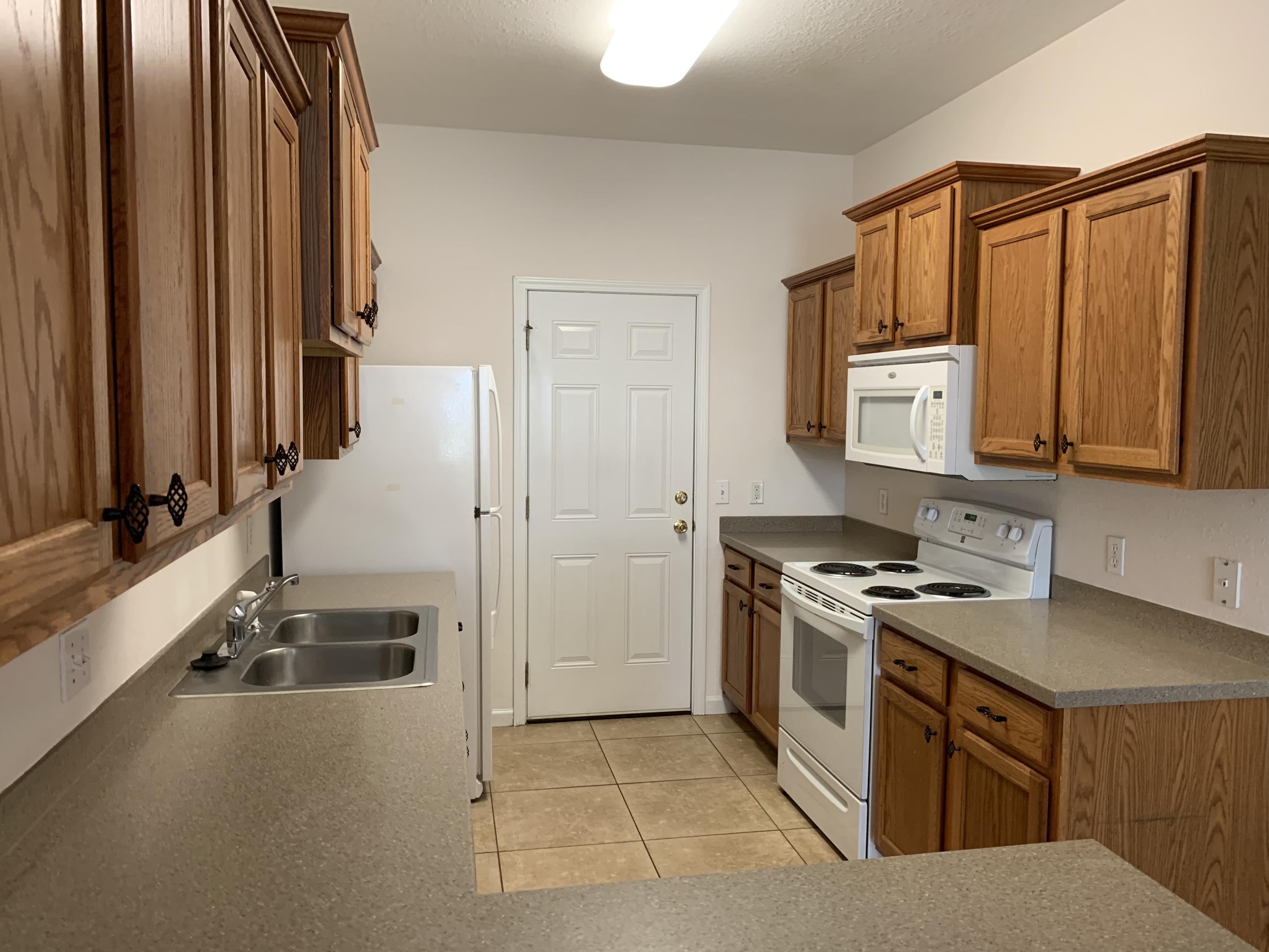 ENDICOTT VILLAGE - Residential Lease