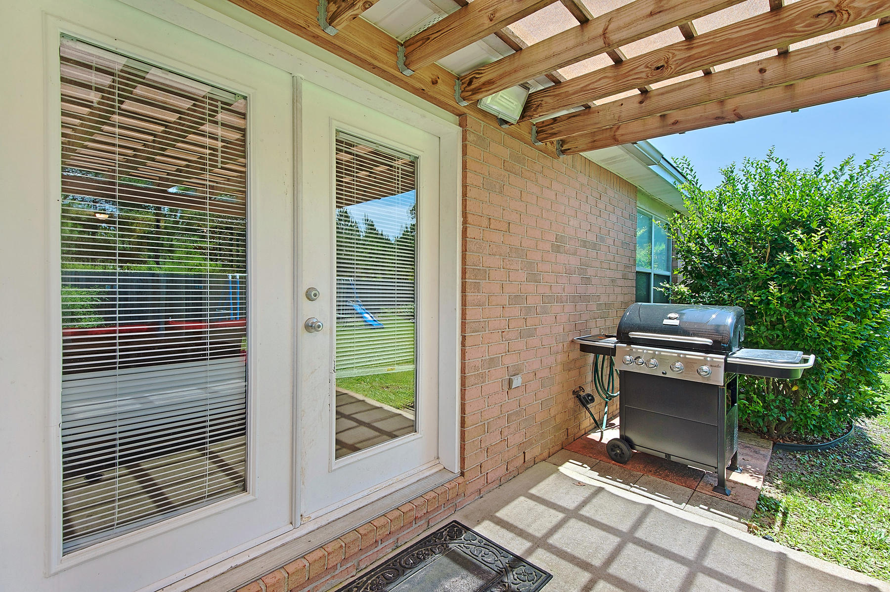 FLAMINGO VILLAGE Now know as Emerald Walk - Residential