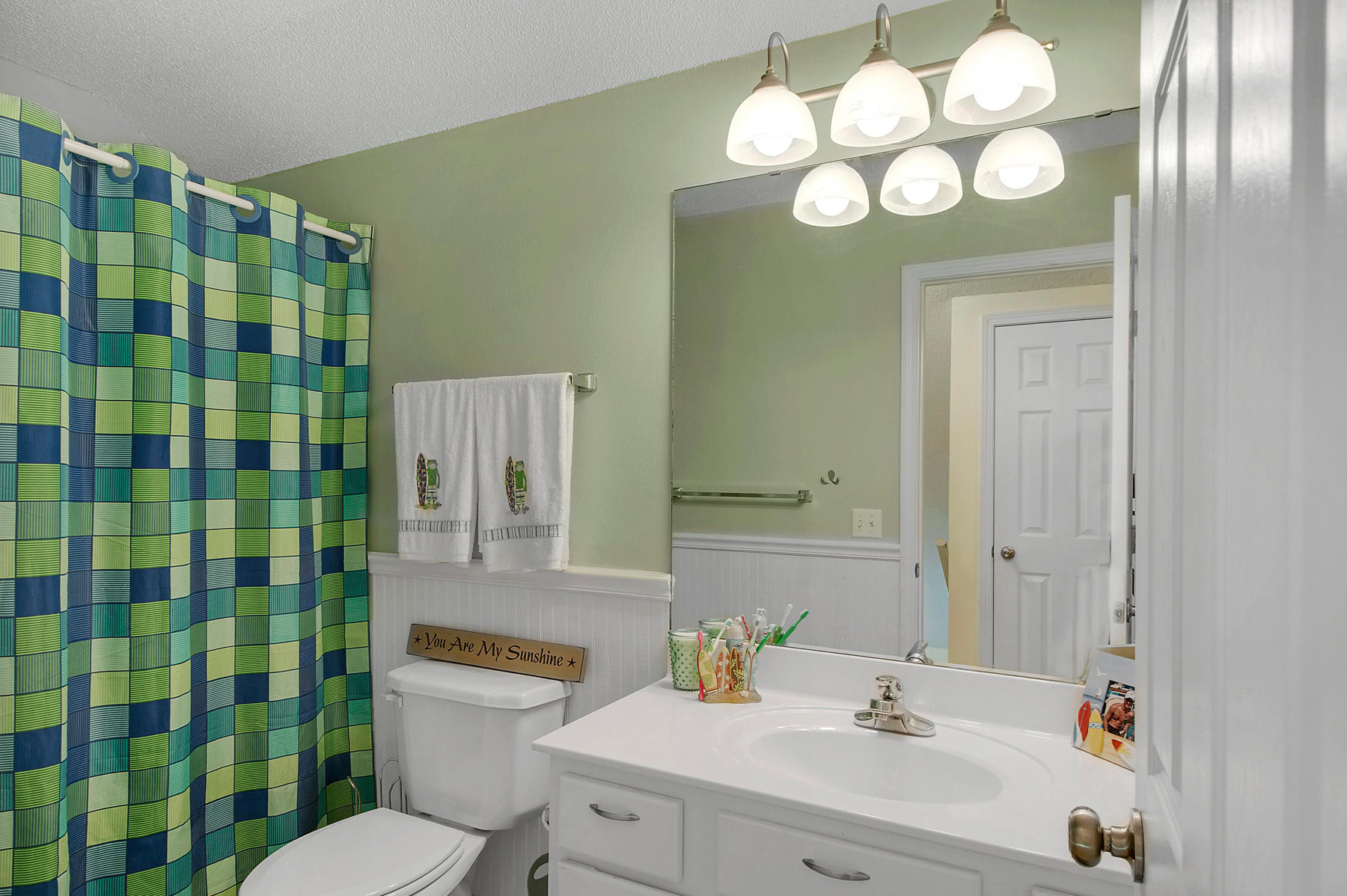 FLAMINGO VILLAGE Now know as Emerald Walk - Residential