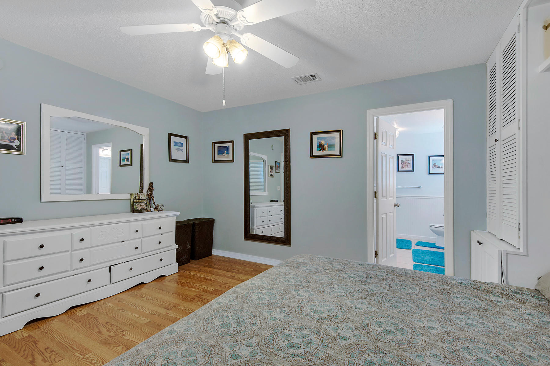 FLAMINGO VILLAGE Now know as Emerald Walk - Residential