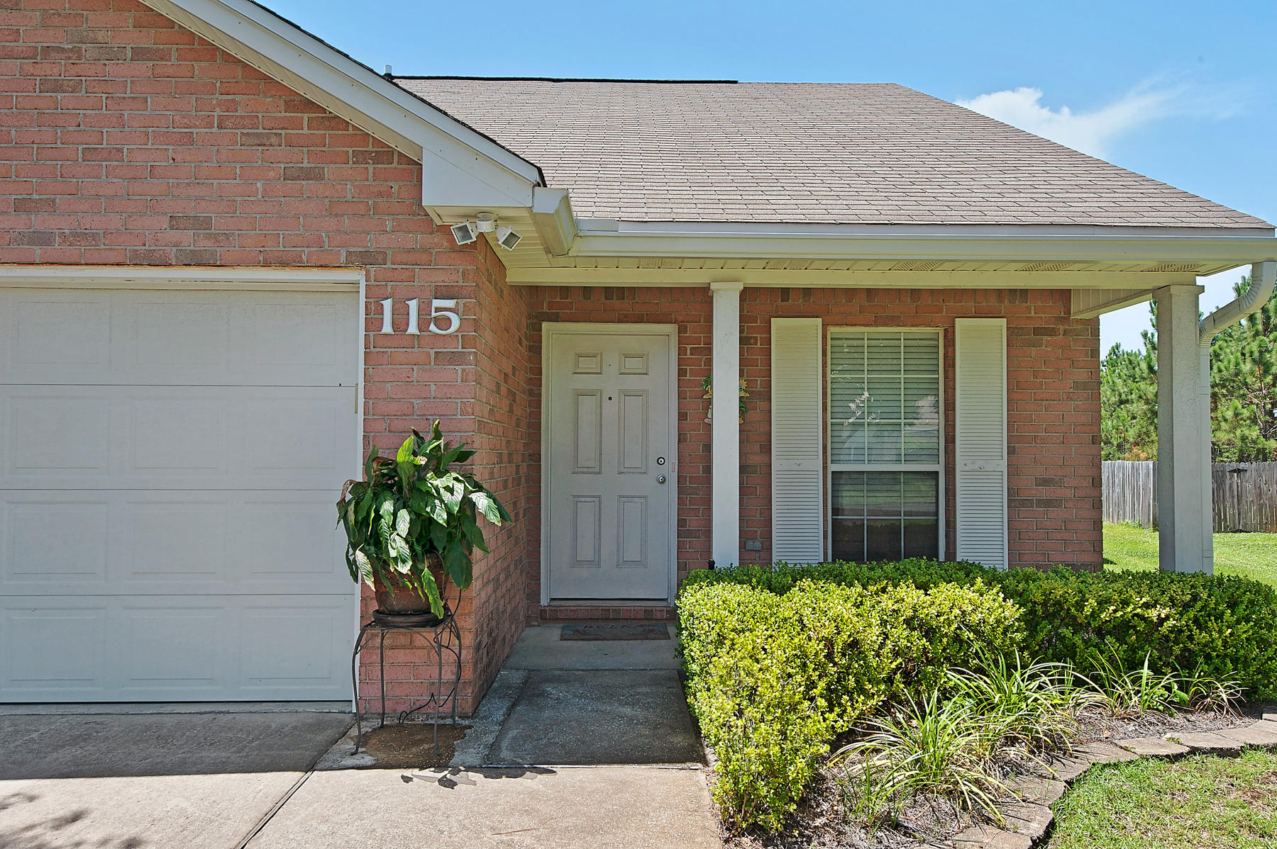 FLAMINGO VILLAGE Now know as Emerald Walk - Residential