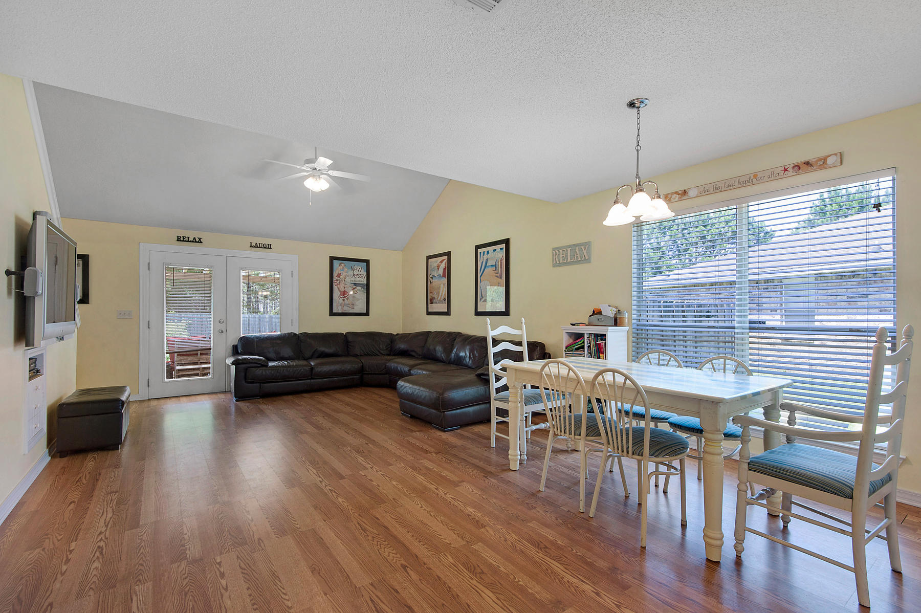 FLAMINGO VILLAGE Now know as Emerald Walk - Residential