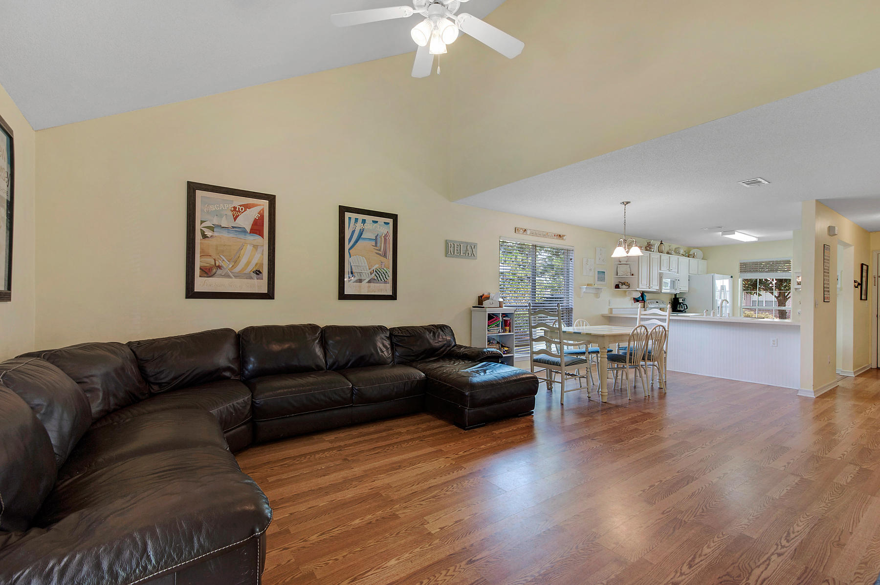 FLAMINGO VILLAGE Now know as Emerald Walk - Residential