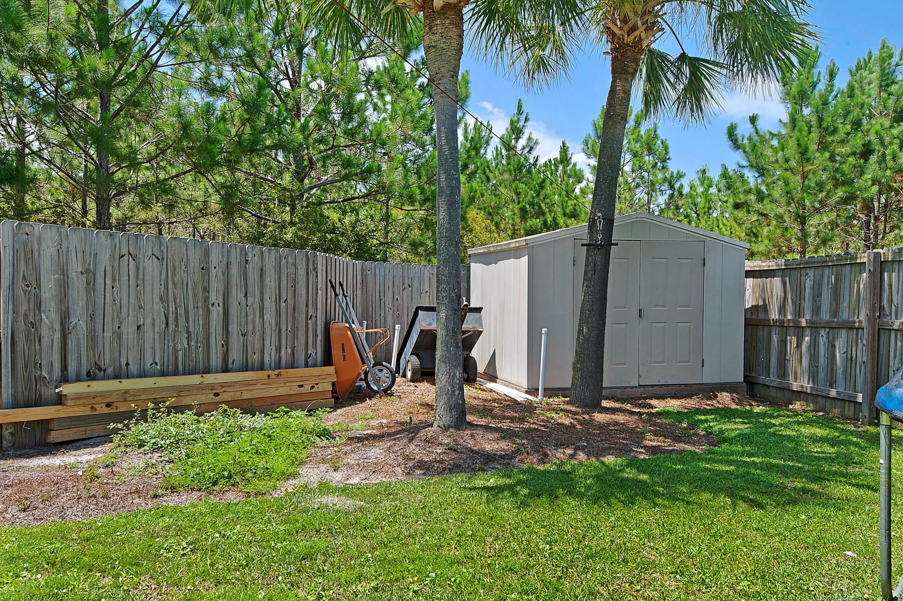 FLAMINGO VILLAGE Now know as Emerald Walk - Residential