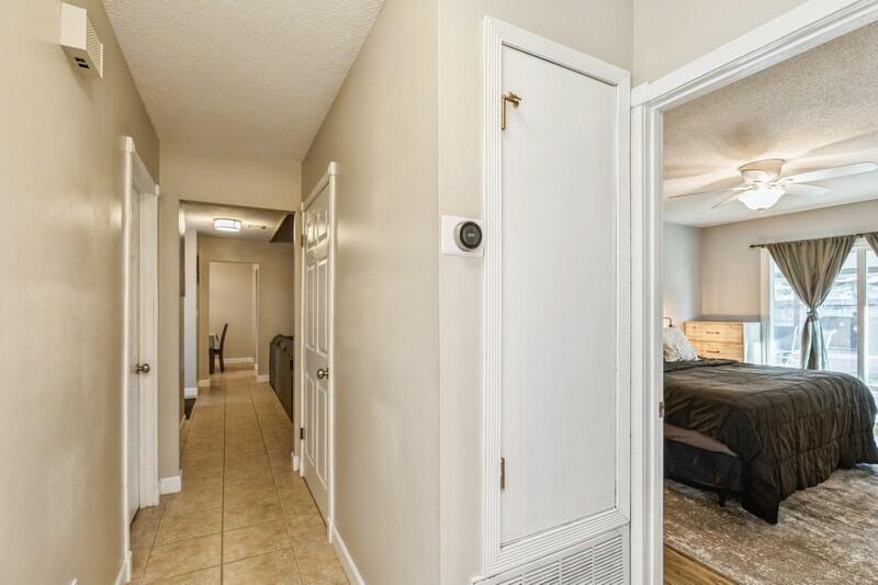 OAKRIDGE MANOR - Residential