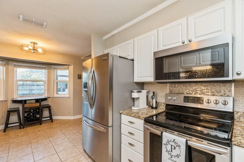 OAKRIDGE MANOR - Residential