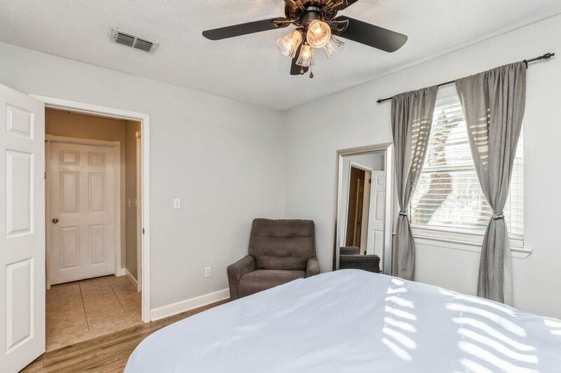 OAKRIDGE MANOR - Residential