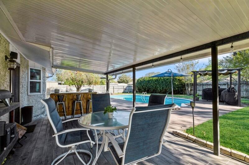 OAKRIDGE MANOR - Residential