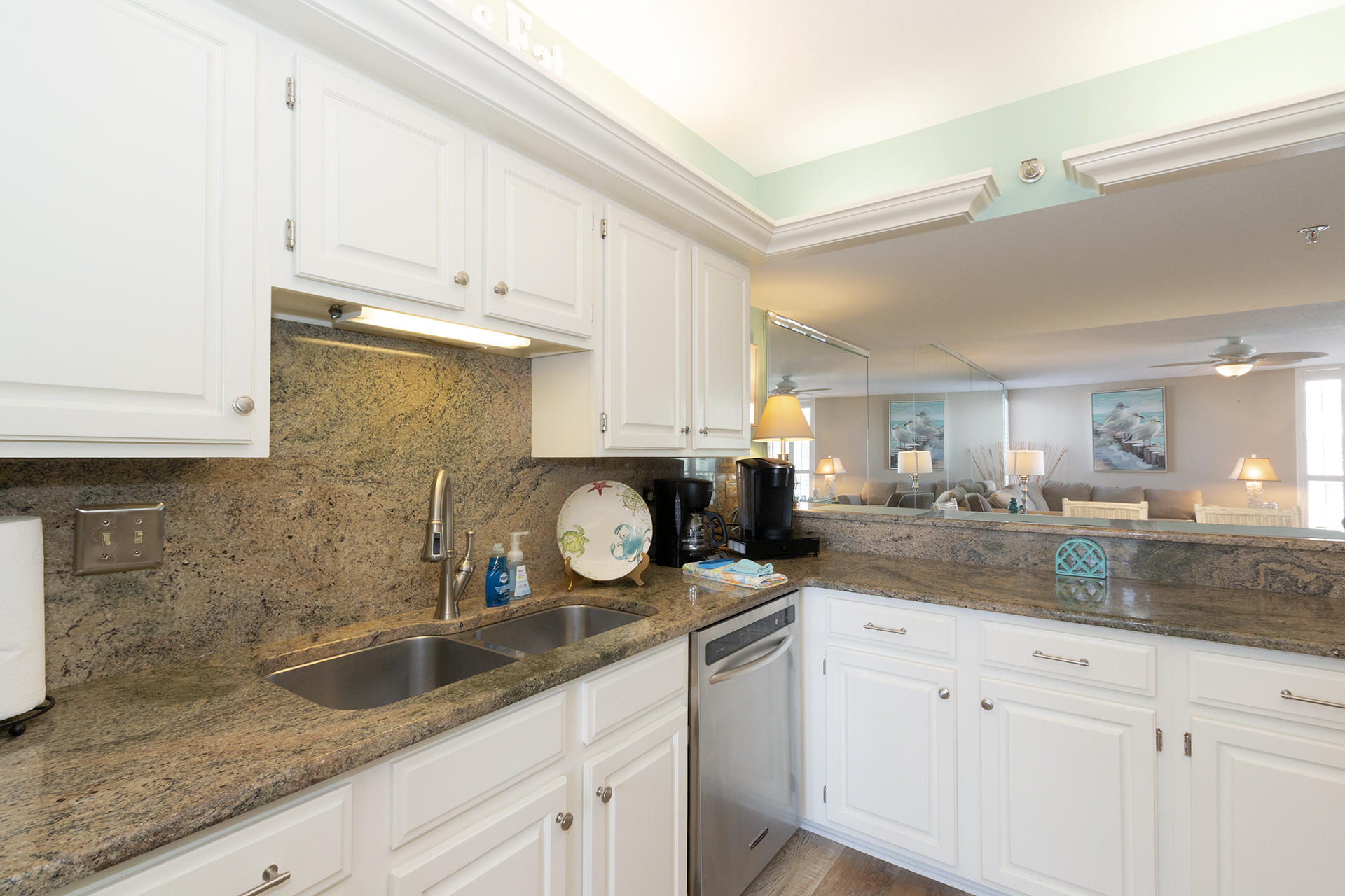 MAINSAIL CONDO PH 5 - Residential