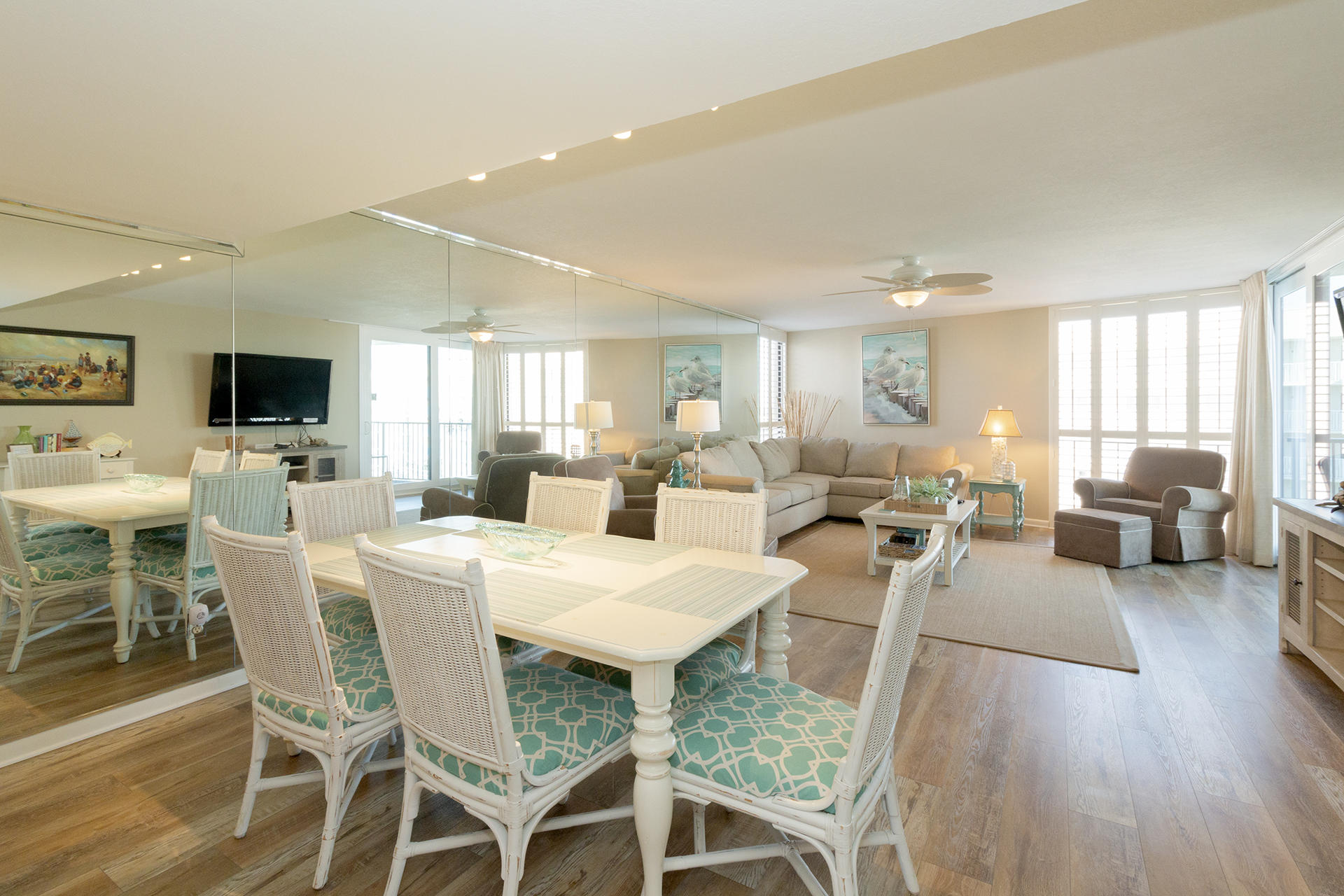 MAINSAIL CONDO PH 5 - Residential