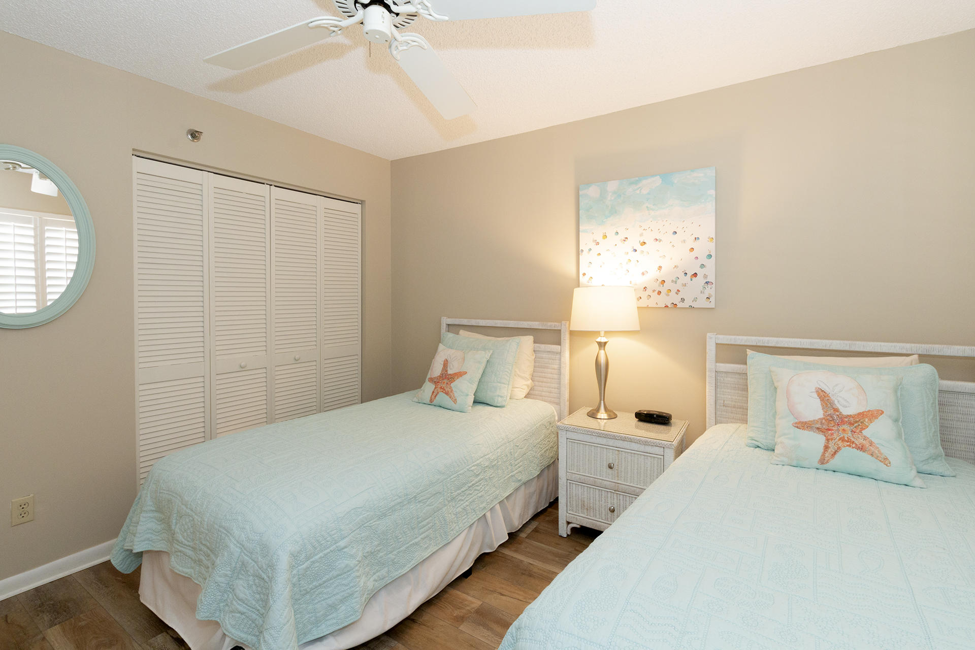 MAINSAIL CONDO PH 5 - Residential