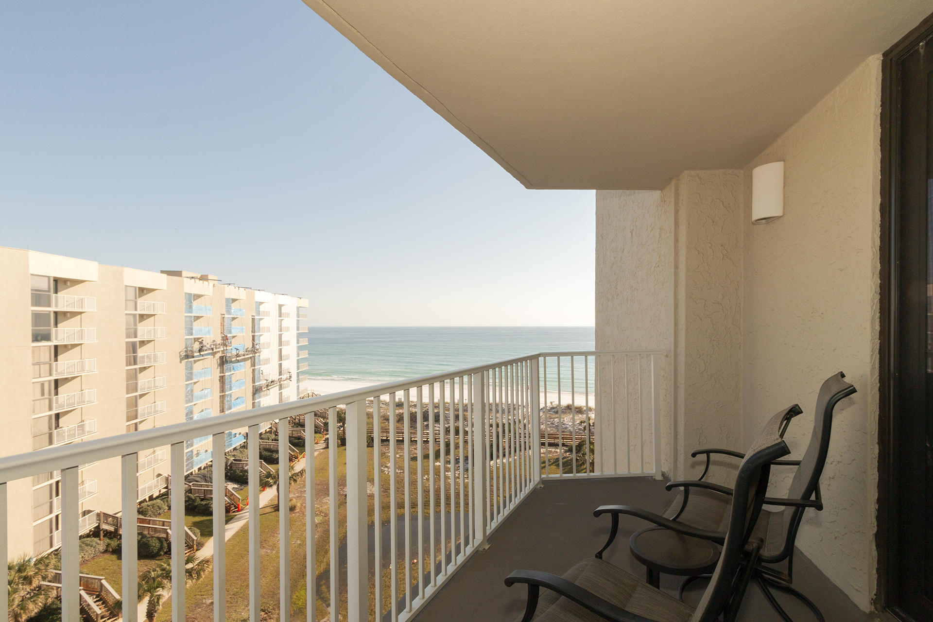 MAINSAIL CONDO PH 5 - Residential