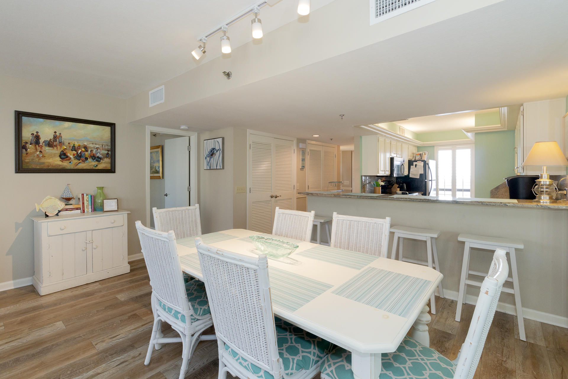 MAINSAIL CONDO PH 5 - Residential