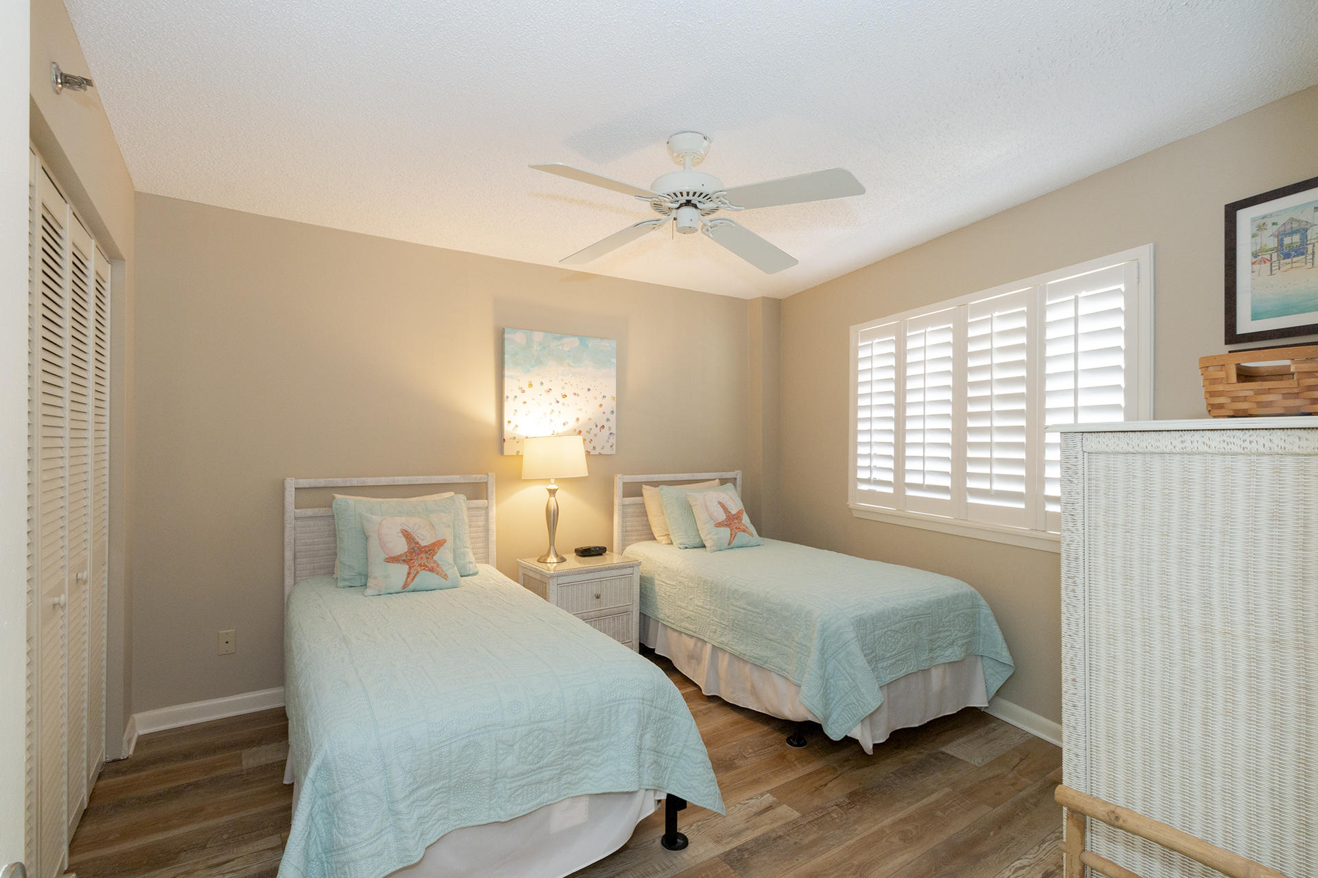 MAINSAIL CONDO PH 5 - Residential