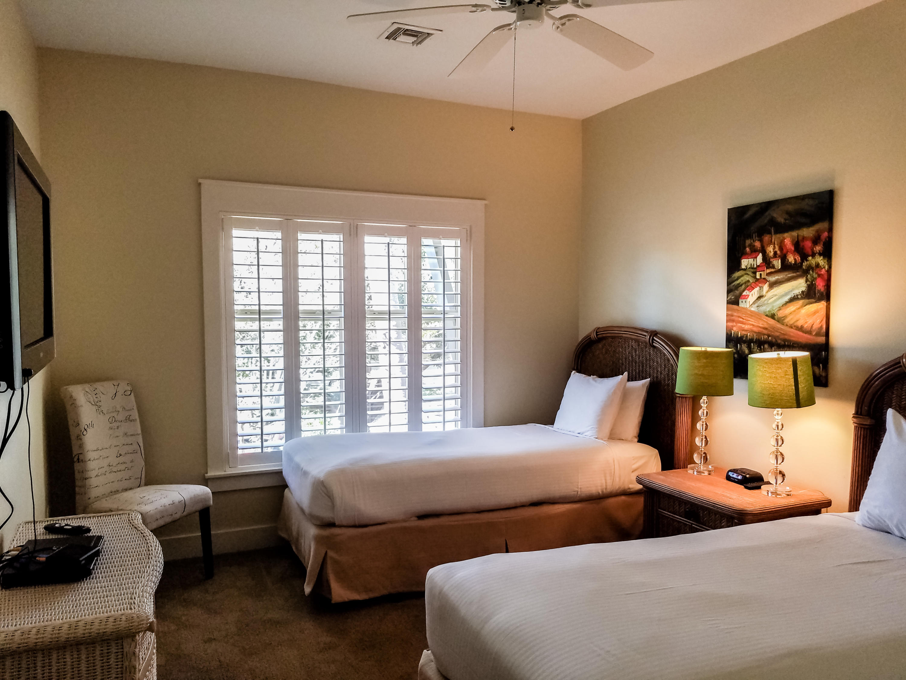 MAGNOLIA BAY - Residential