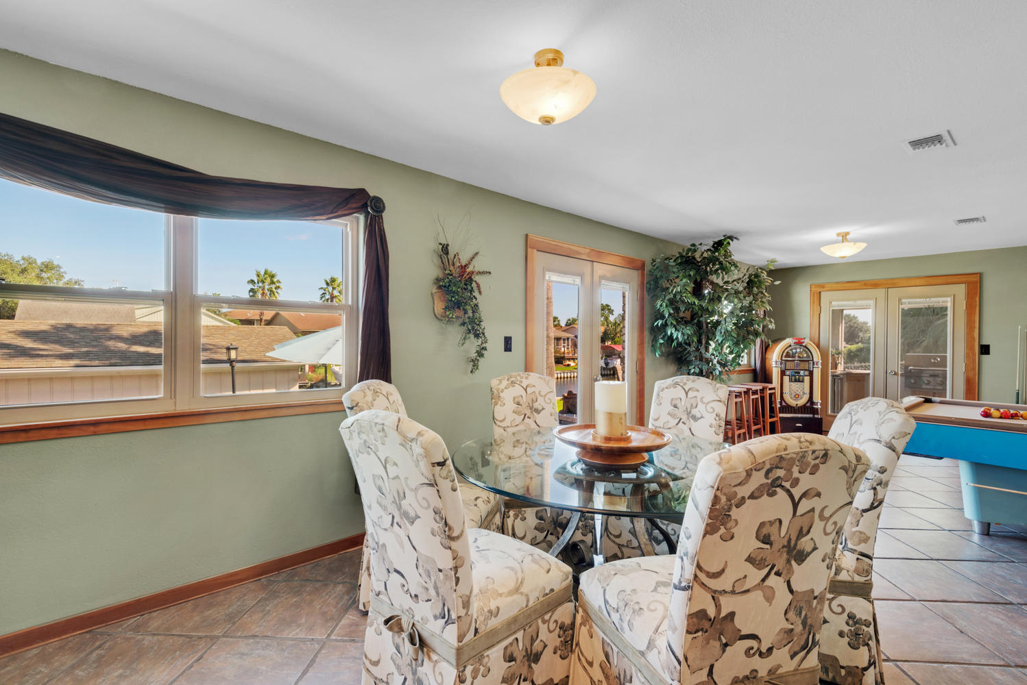 SANTA ROSA SHORES 3RD ADDN - Residential