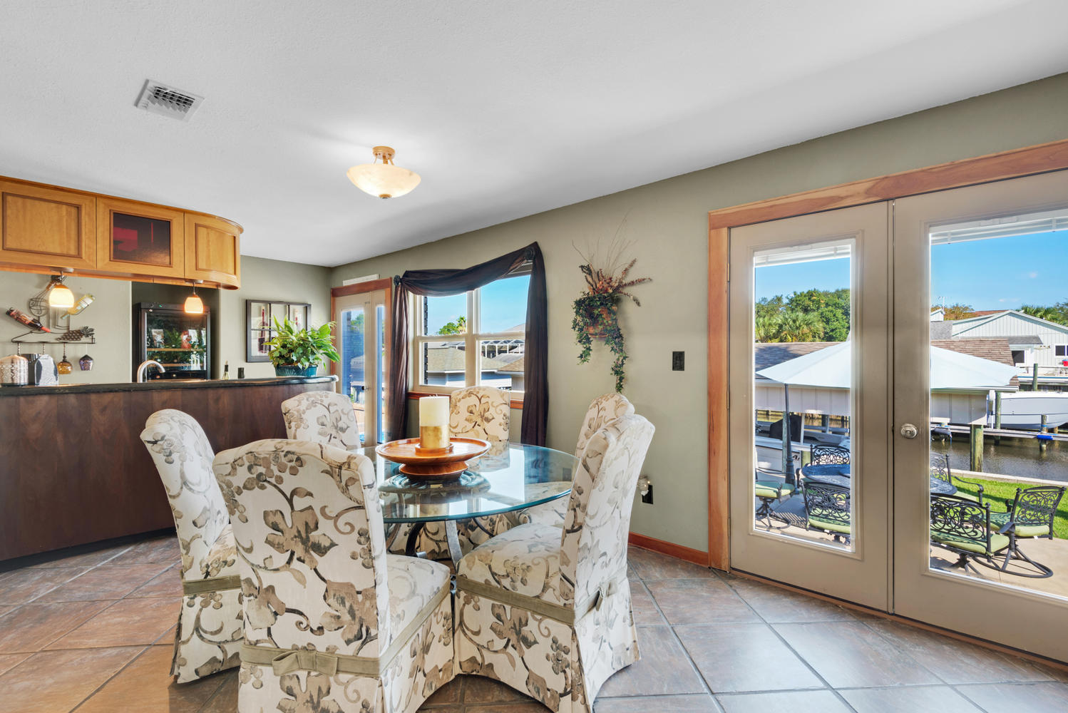 SANTA ROSA SHORES 3RD ADDN - Residential