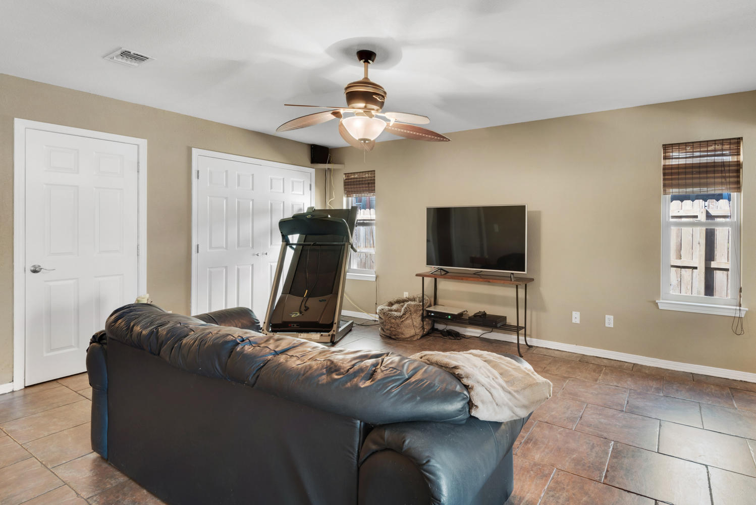 SANTA ROSA SHORES 3RD ADDN - Residential