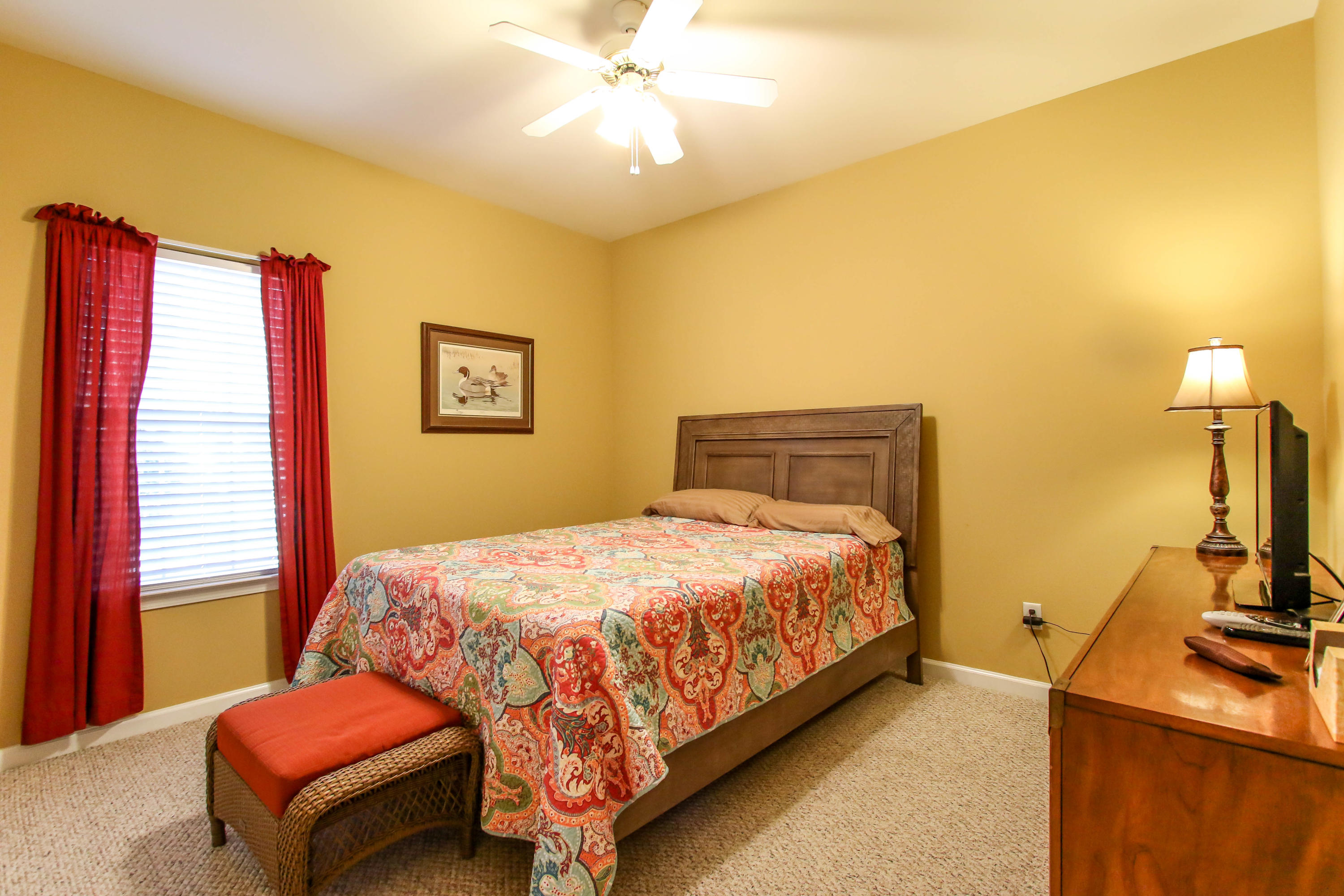 HAPPY HOLLOW - Residential