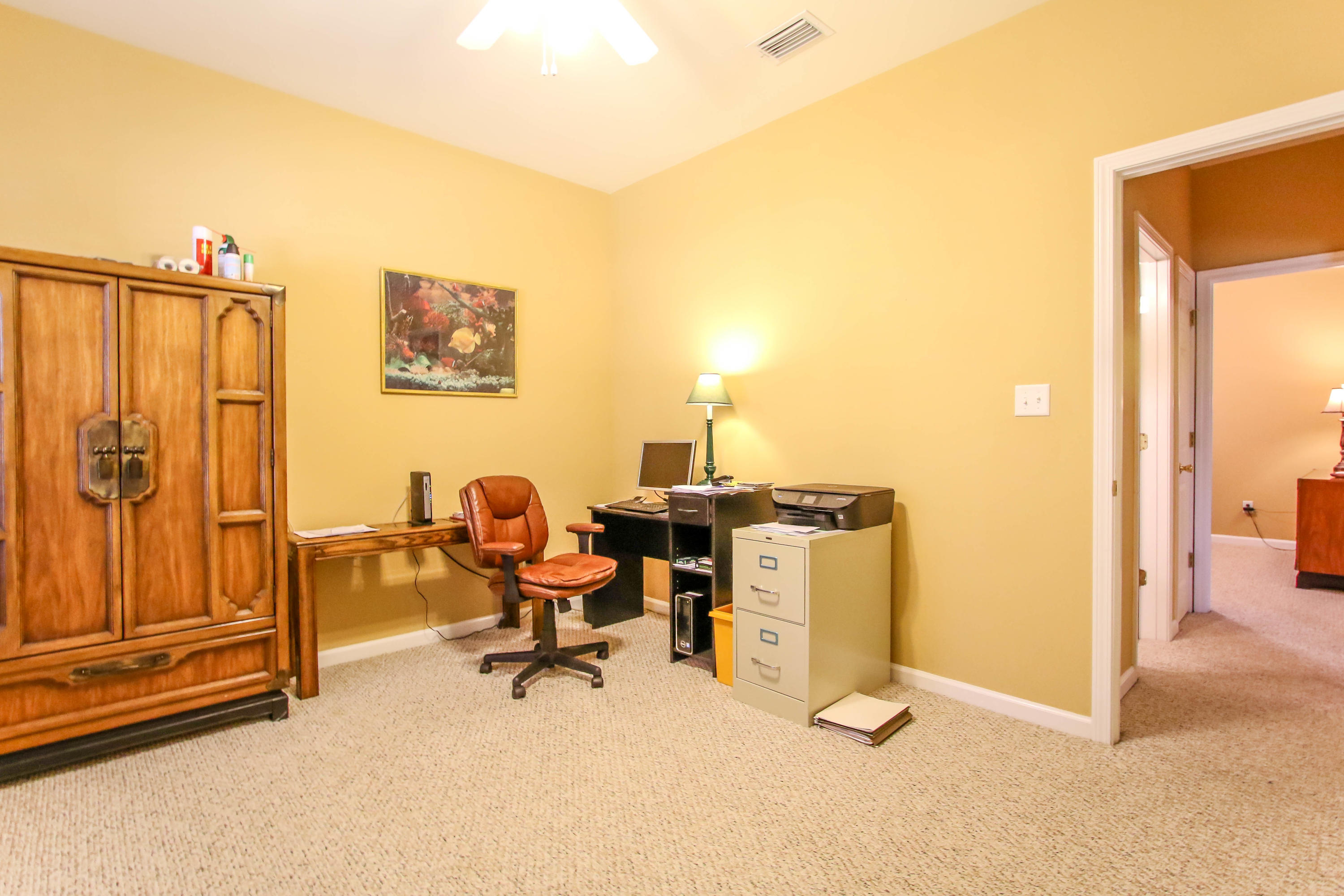 HAPPY HOLLOW - Residential