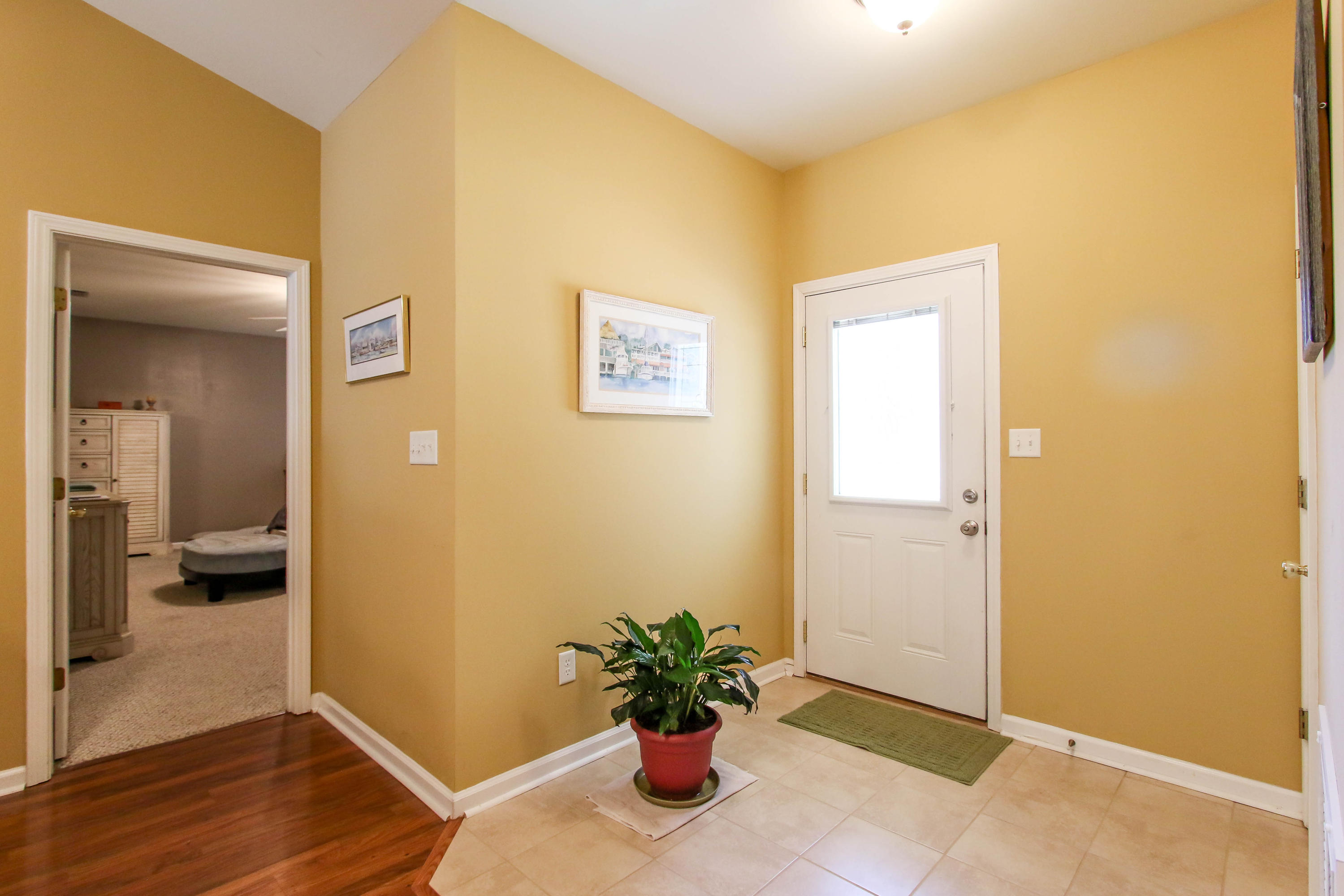 HAPPY HOLLOW - Residential